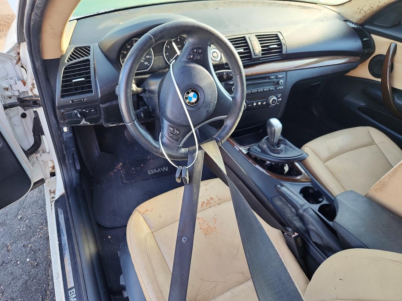 2011 Bmw 128 I Белый vin: WBAUP7C51BVP21427