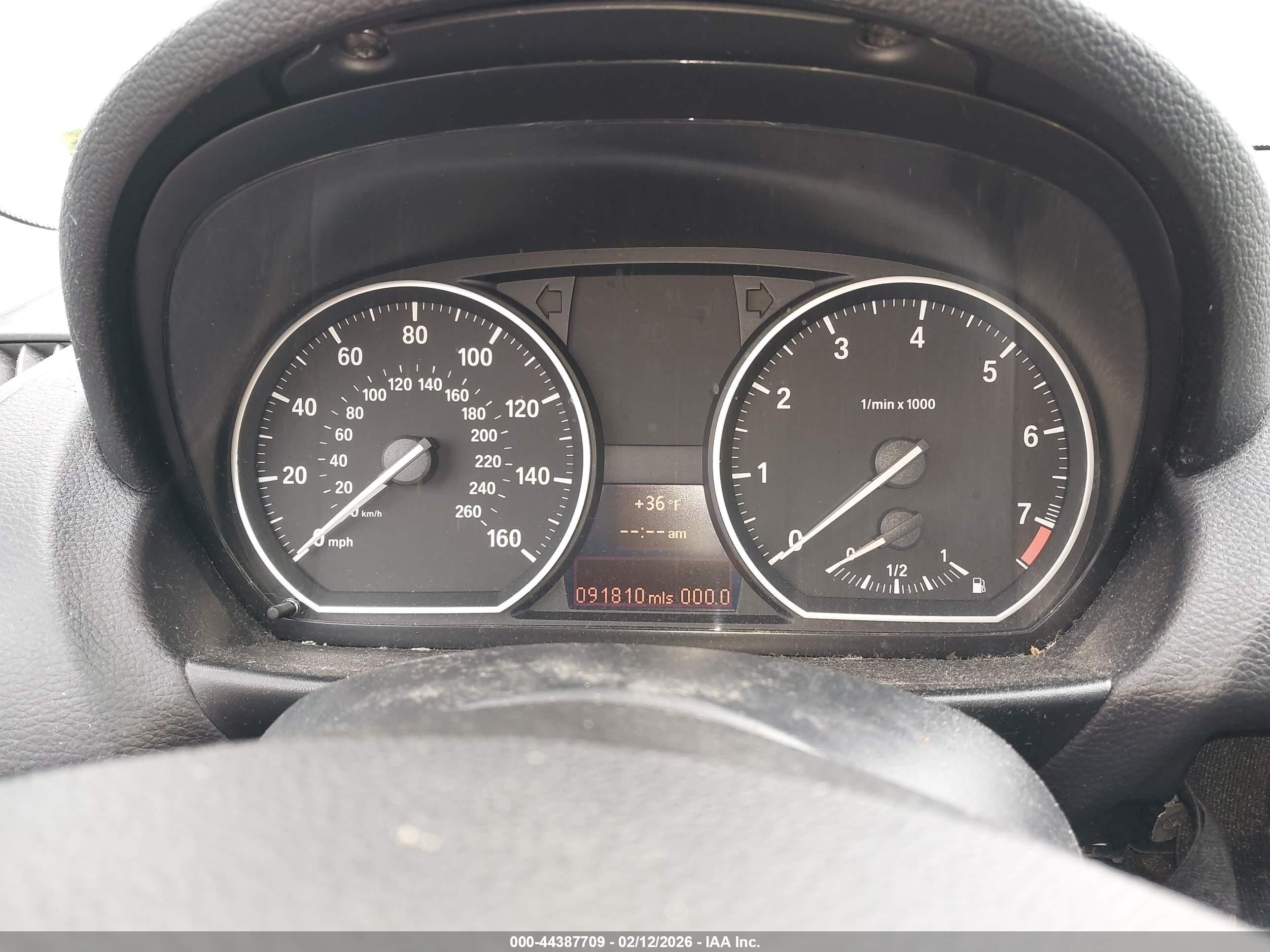 2012 Bmw 128i   Серый vin: WBAUP7C51CVP22711