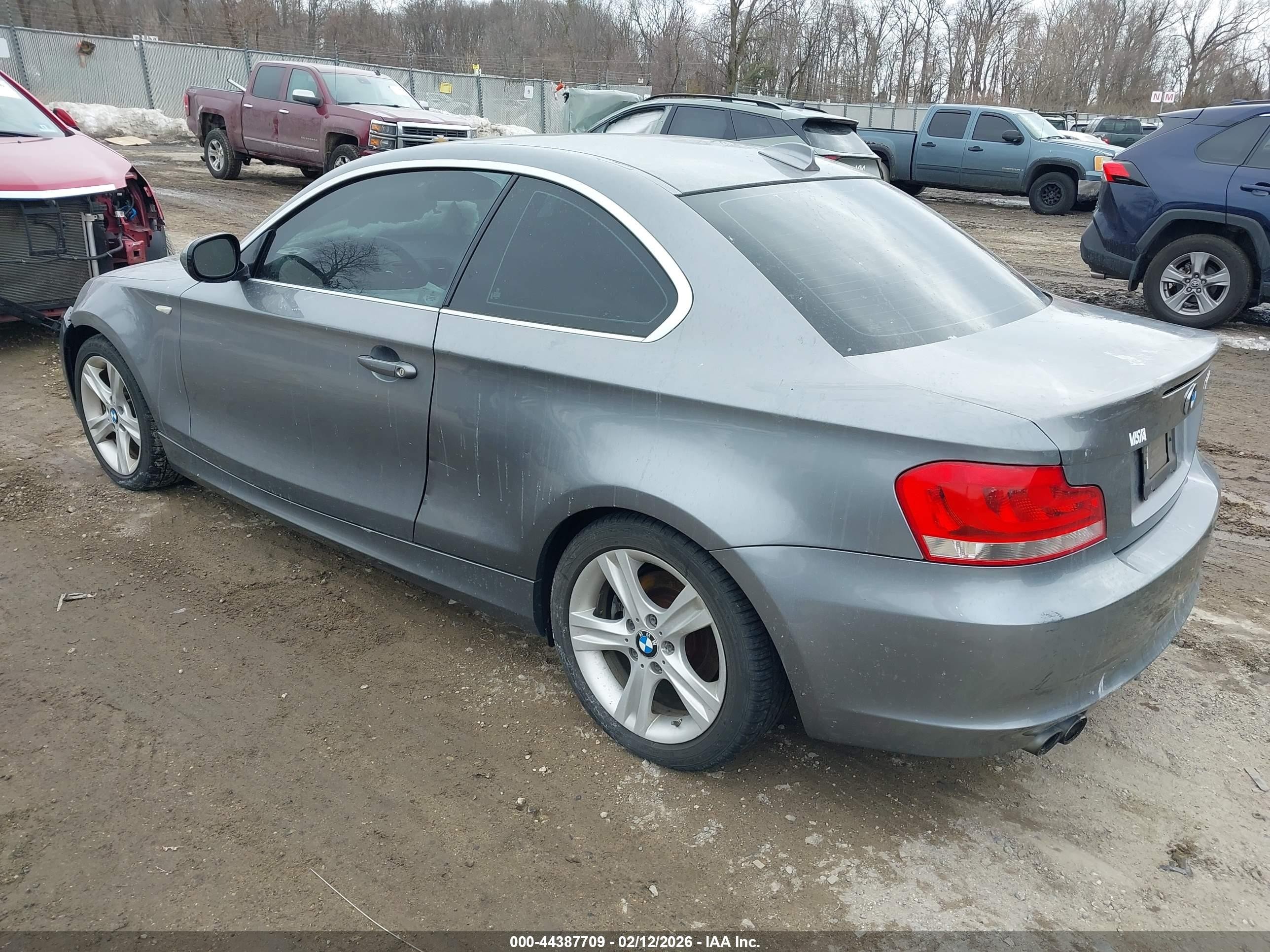 2012 Bmw 128i   Серый vin: WBAUP7C51CVP22711