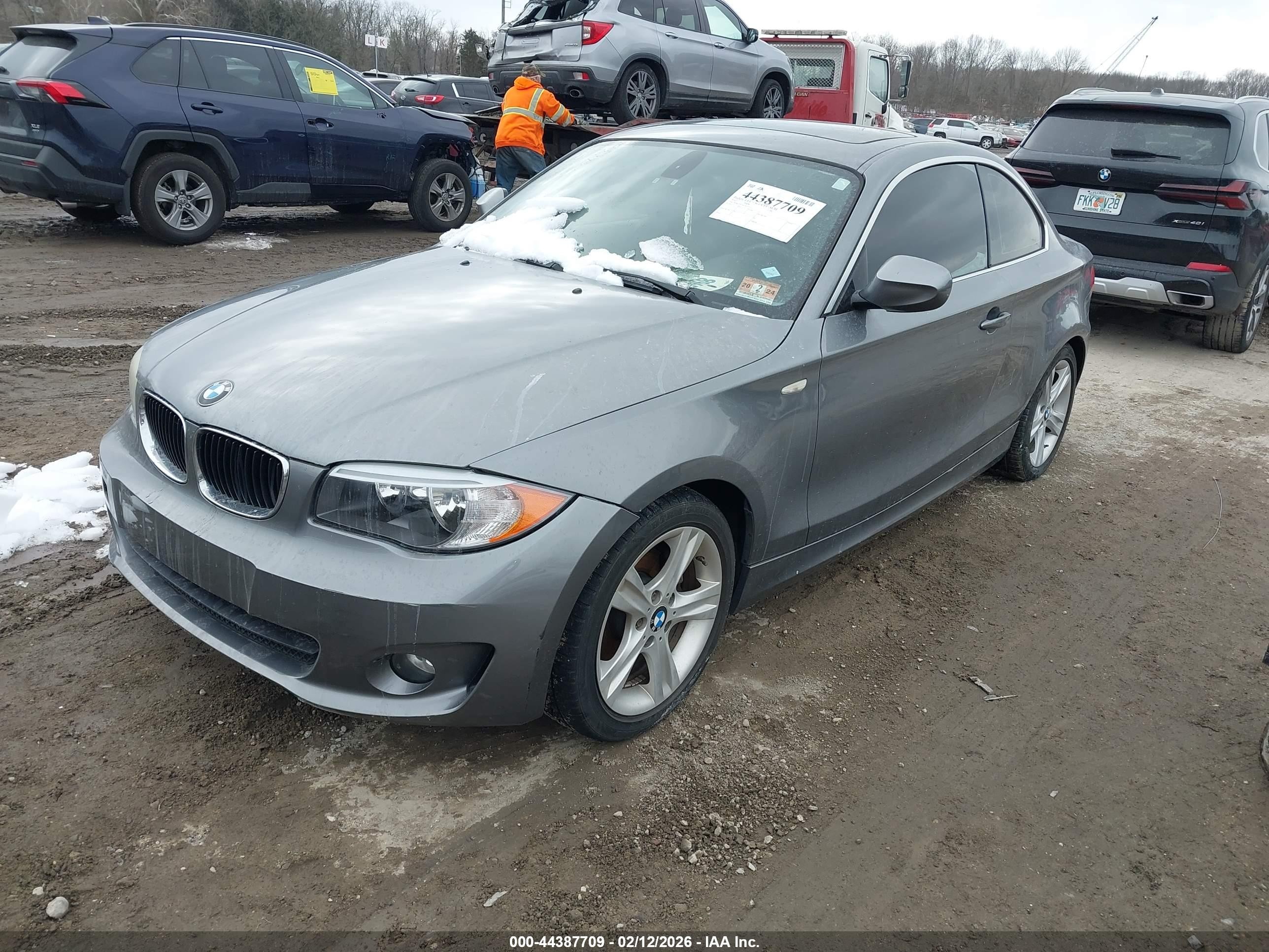 2012 Bmw 128i   Серый vin: WBAUP7C51CVP22711