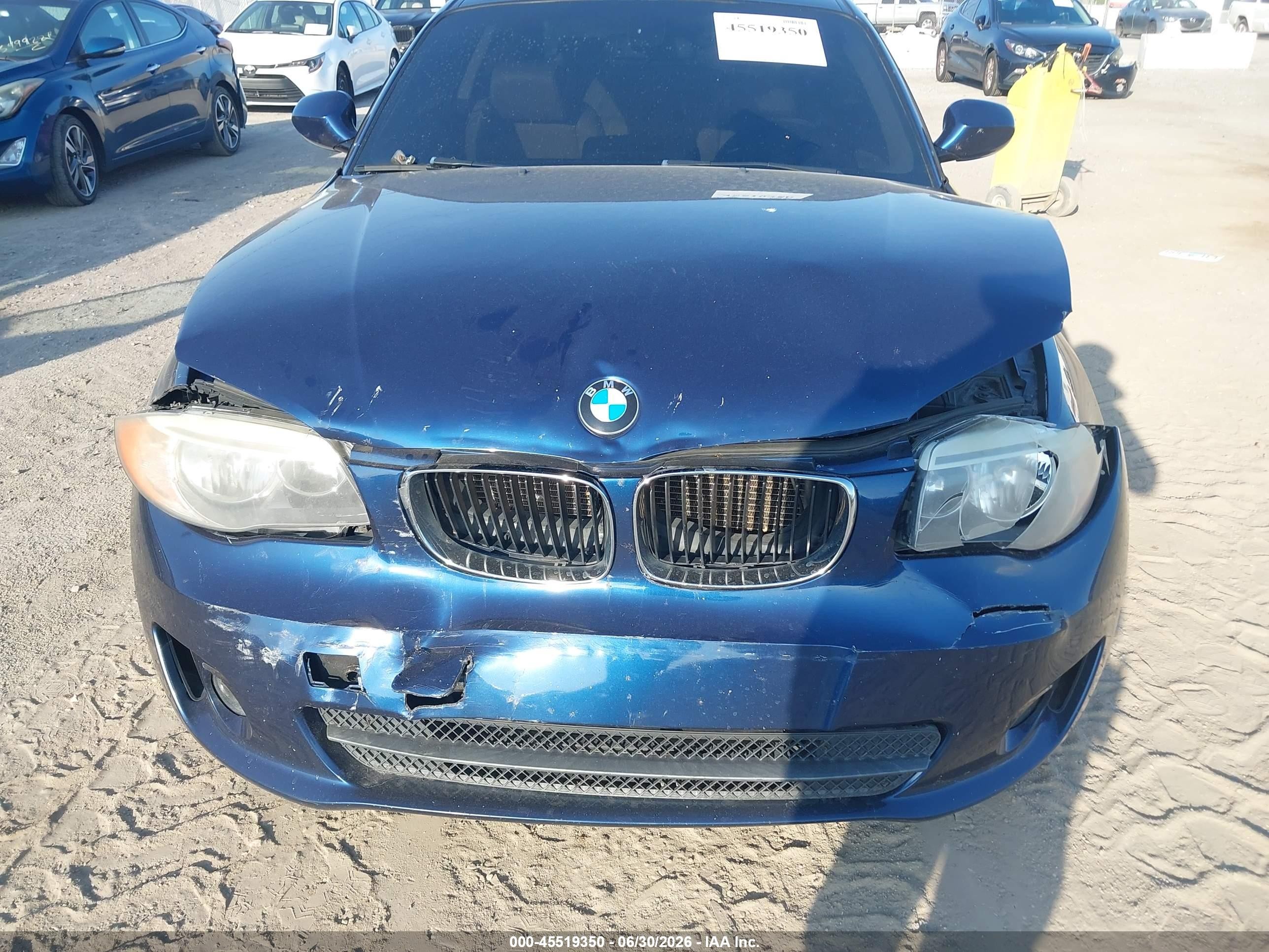 2012 Bmw 128i   Blue vin: WBAUP7C51CVP23082