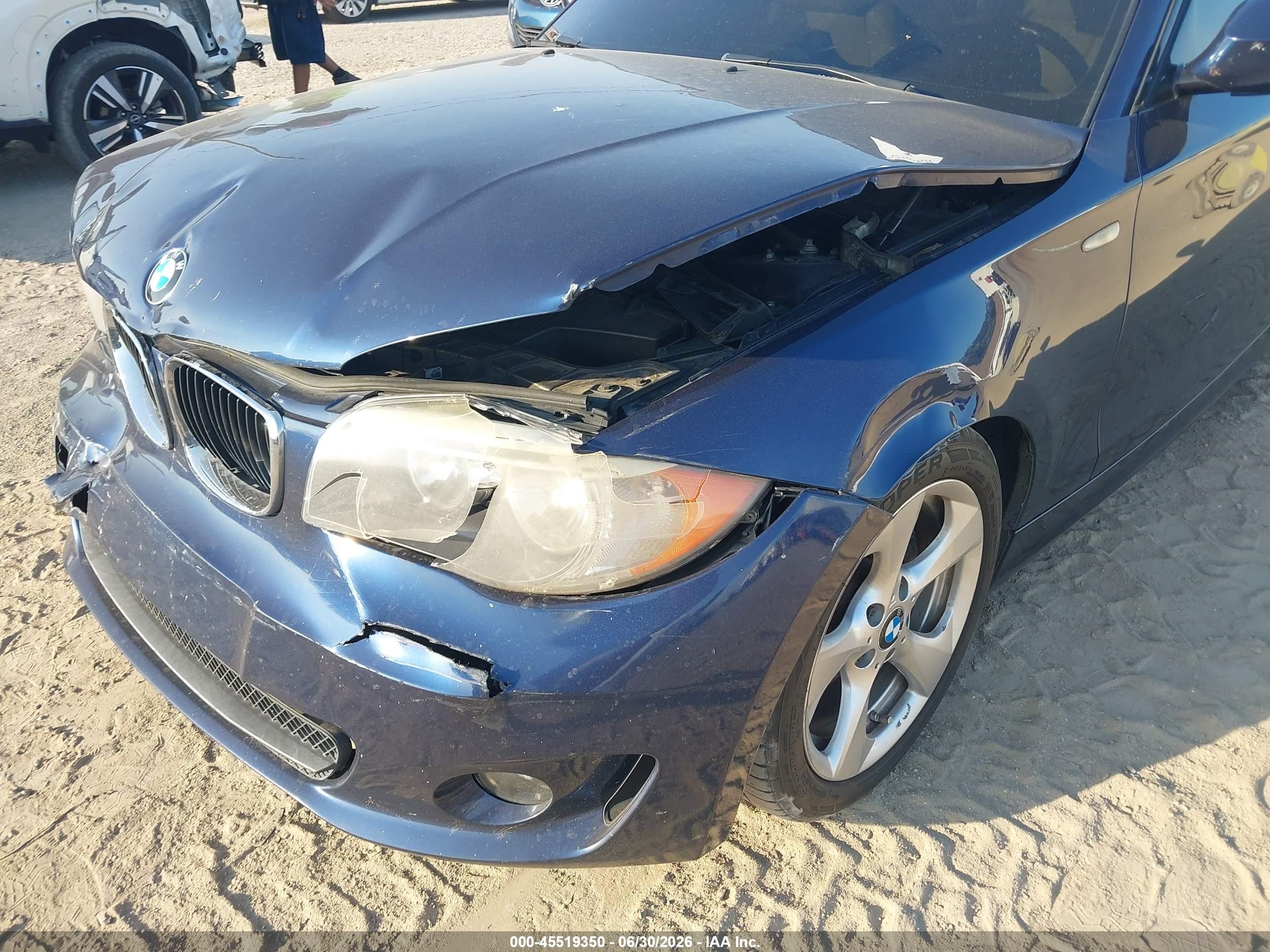 2012 Bmw 128i   Blue vin: WBAUP7C51CVP23082