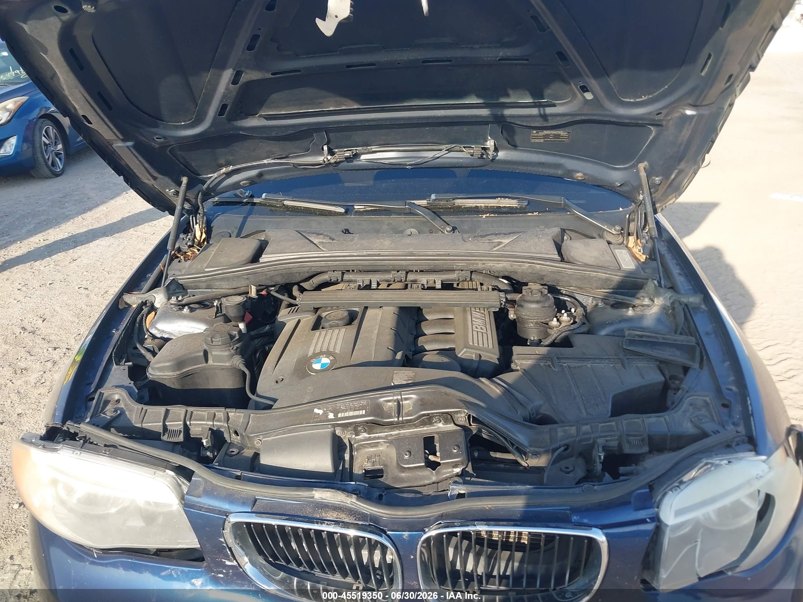 2012 Bmw 128i   Blue vin: WBAUP7C51CVP23082