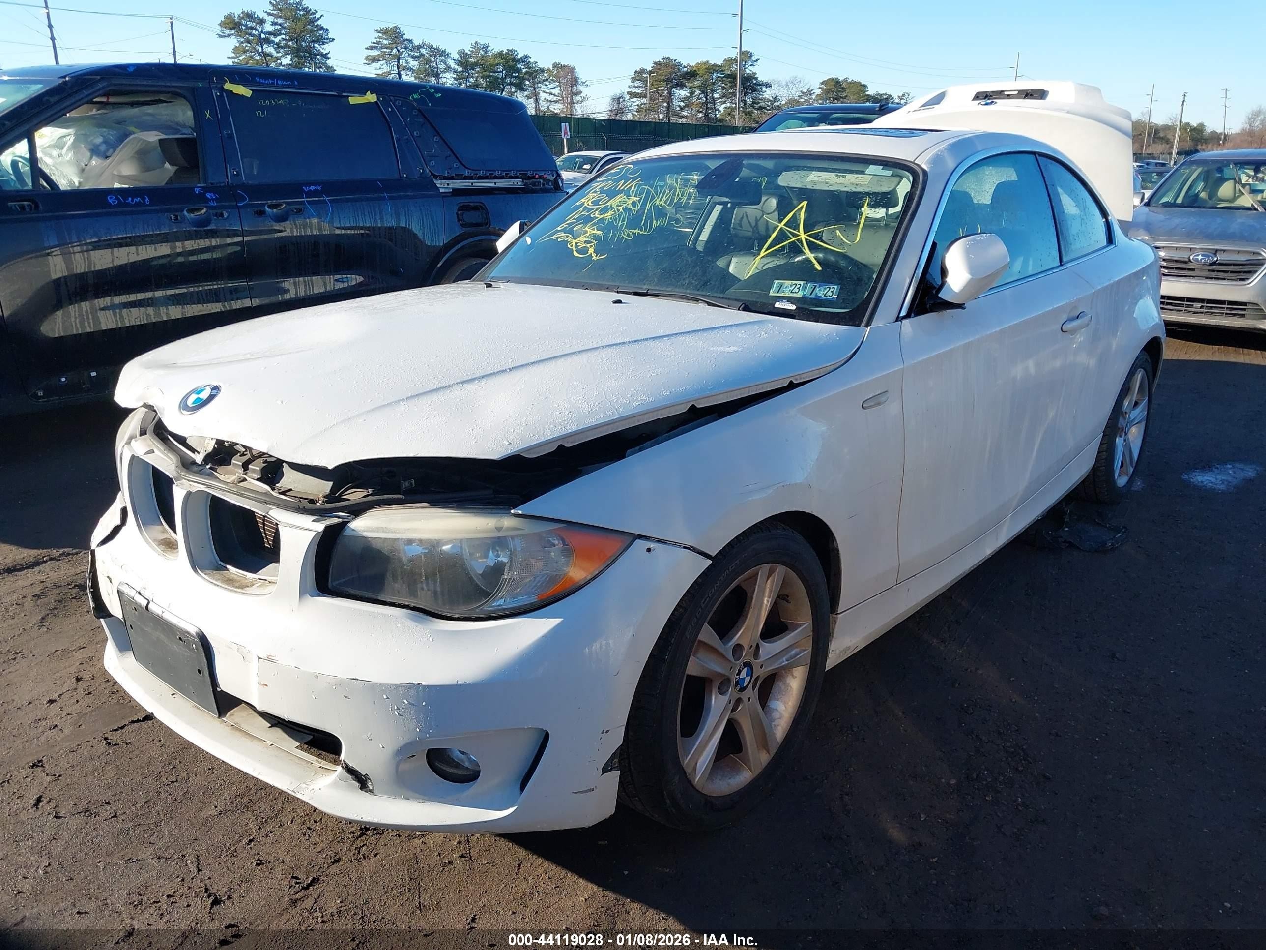 2012 Bmw 128i   White vin: WBAUP7C52CVP22880