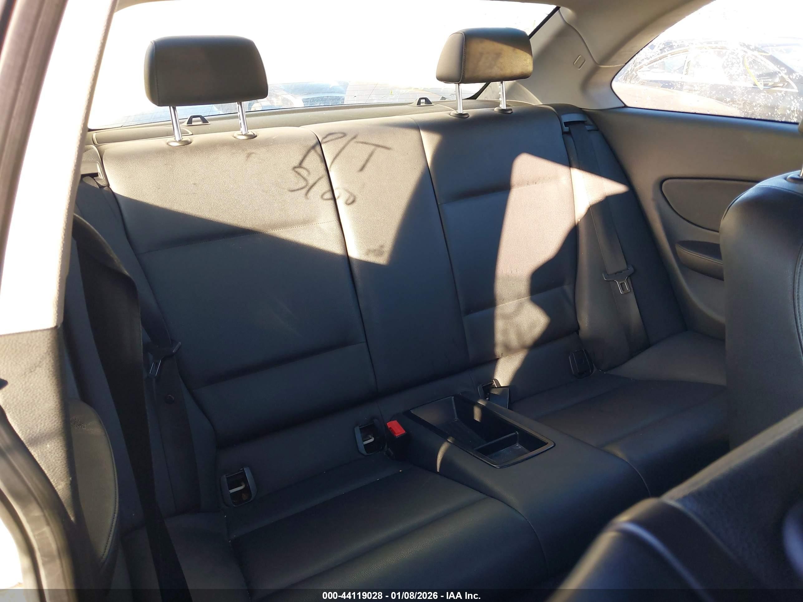 2012 Bmw 128i   White vin: WBAUP7C52CVP22880