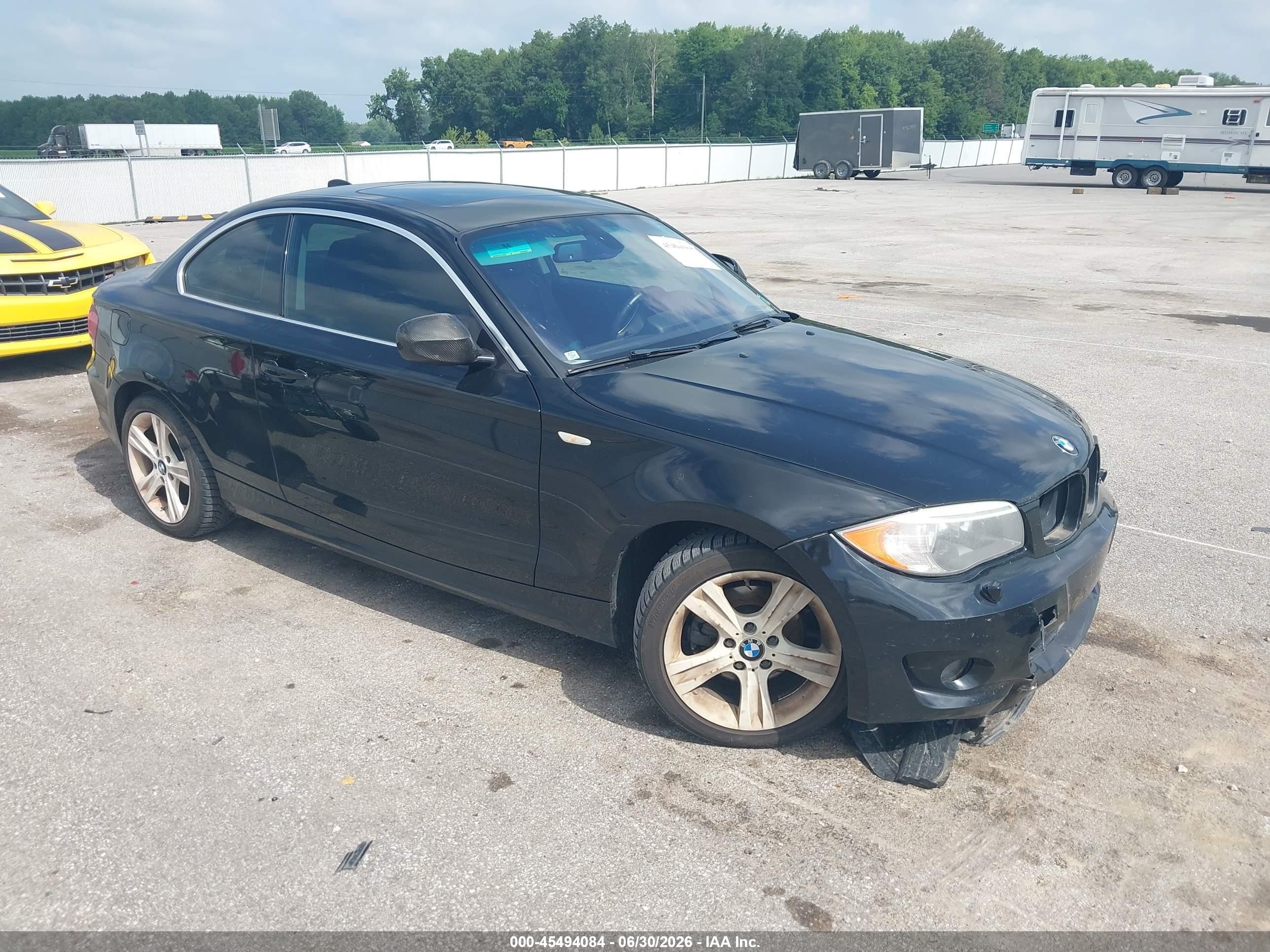 2012 Bmw 128i   Черный vin: WBAUP7C52CVP22975