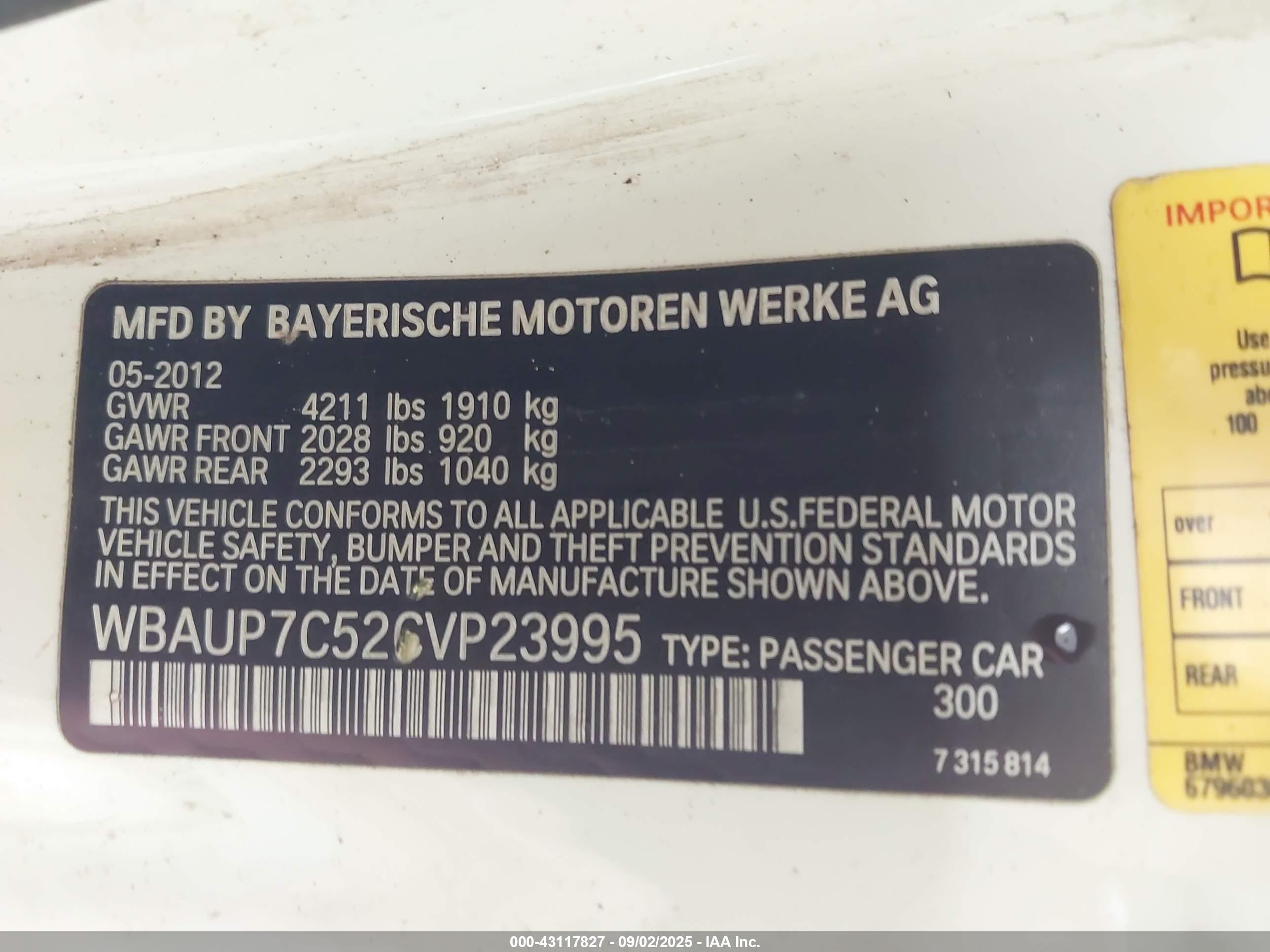 2012 Bmw 128i   White vin: WBAUP7C52CVP23995