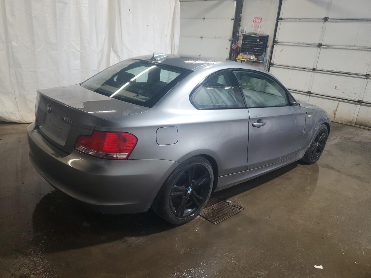 2010 Bmw 128 I Gray vin: WBAUP7C53AVF07833