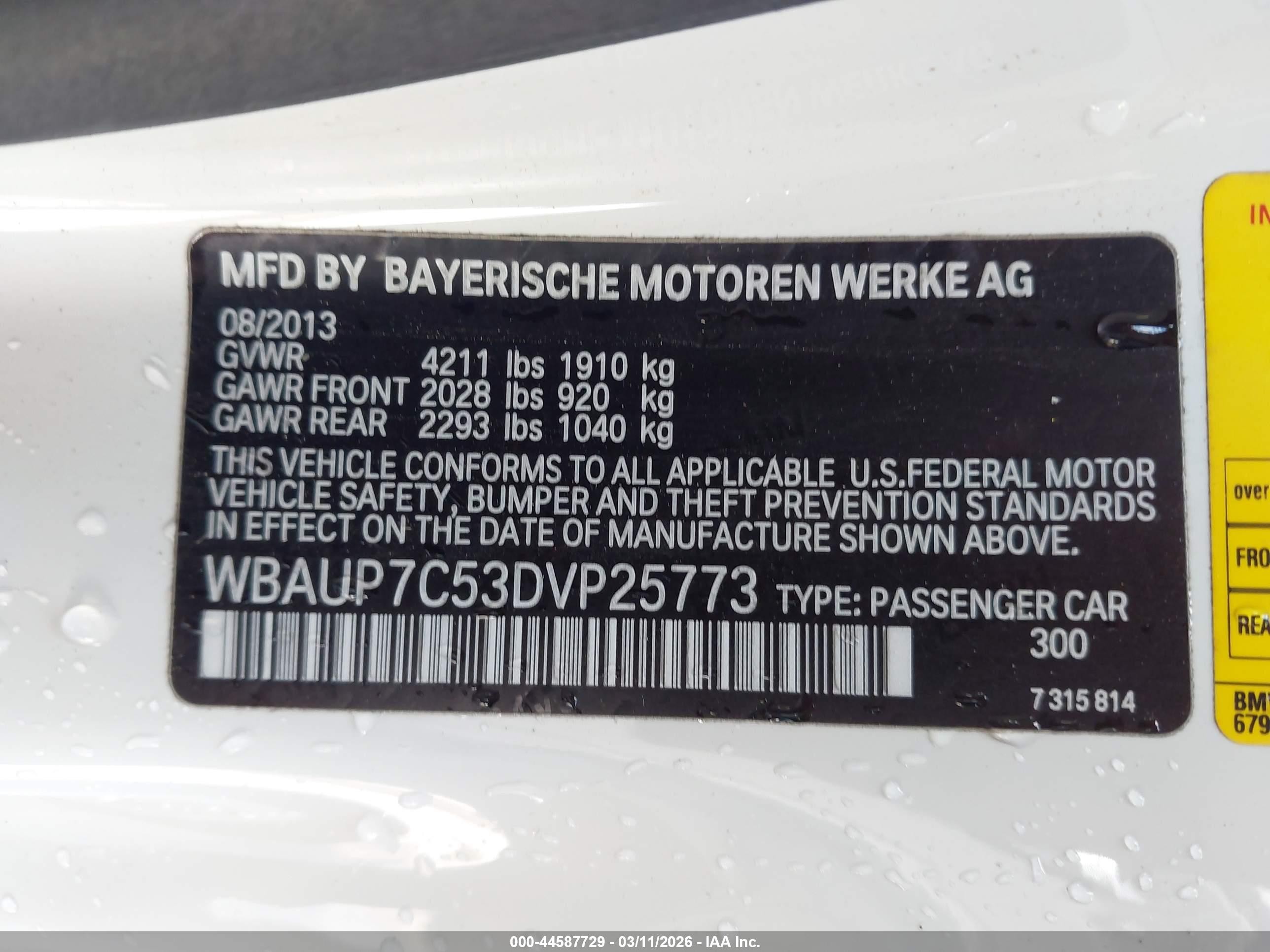 2013 Bmw 128i   White vin: WBAUP7C53DVP25773