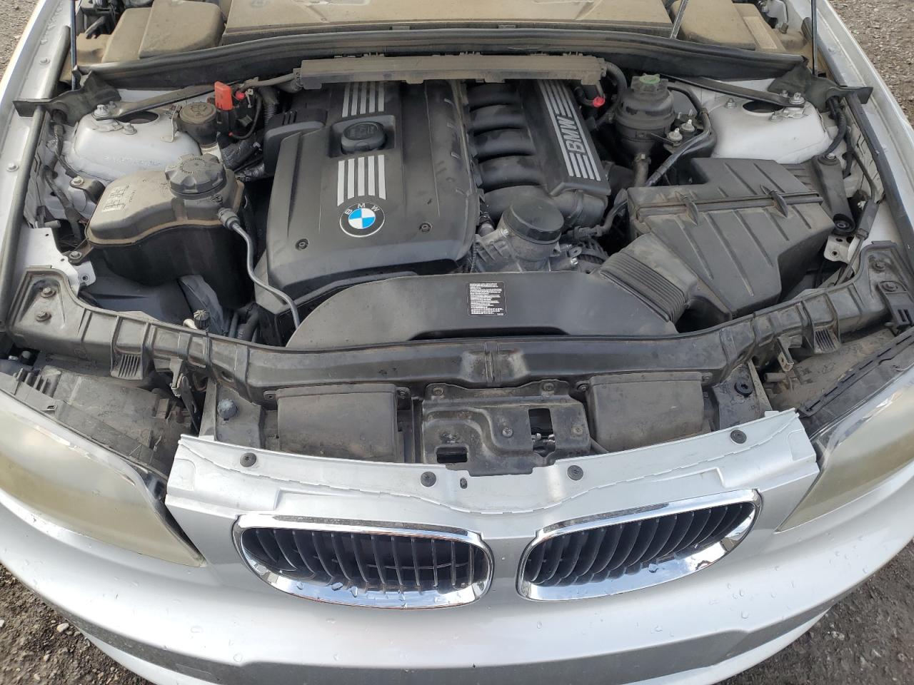 2011 Bmw 128 I Silver vin: WBAUP7C54BVP22118