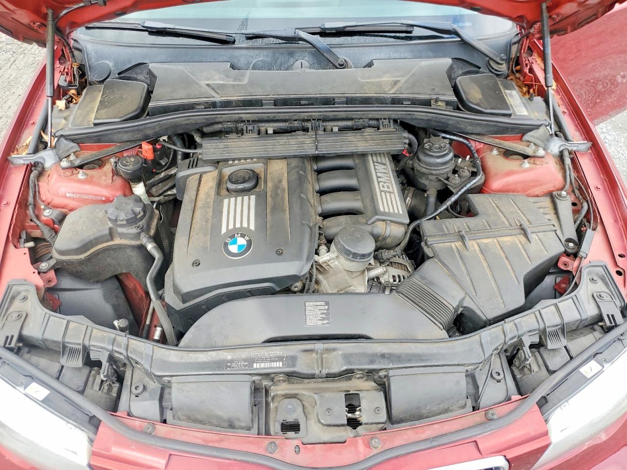 2012 Bmw 128 I Burgundy vin: WBAUP7C54CVP22685