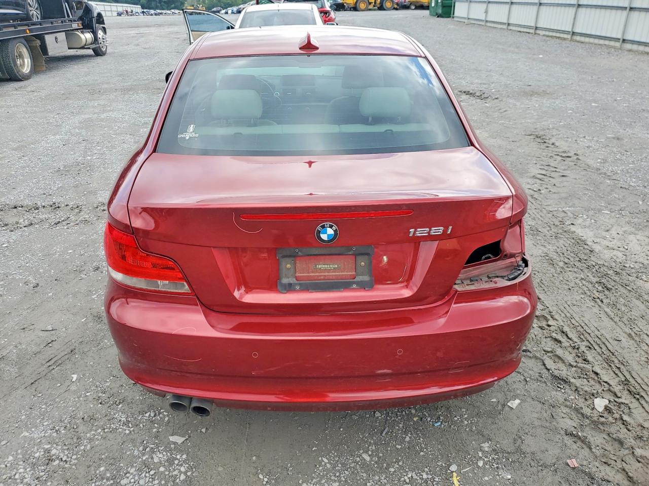 2012 Bmw 128 I Burgundy vin: WBAUP7C54CVP22685