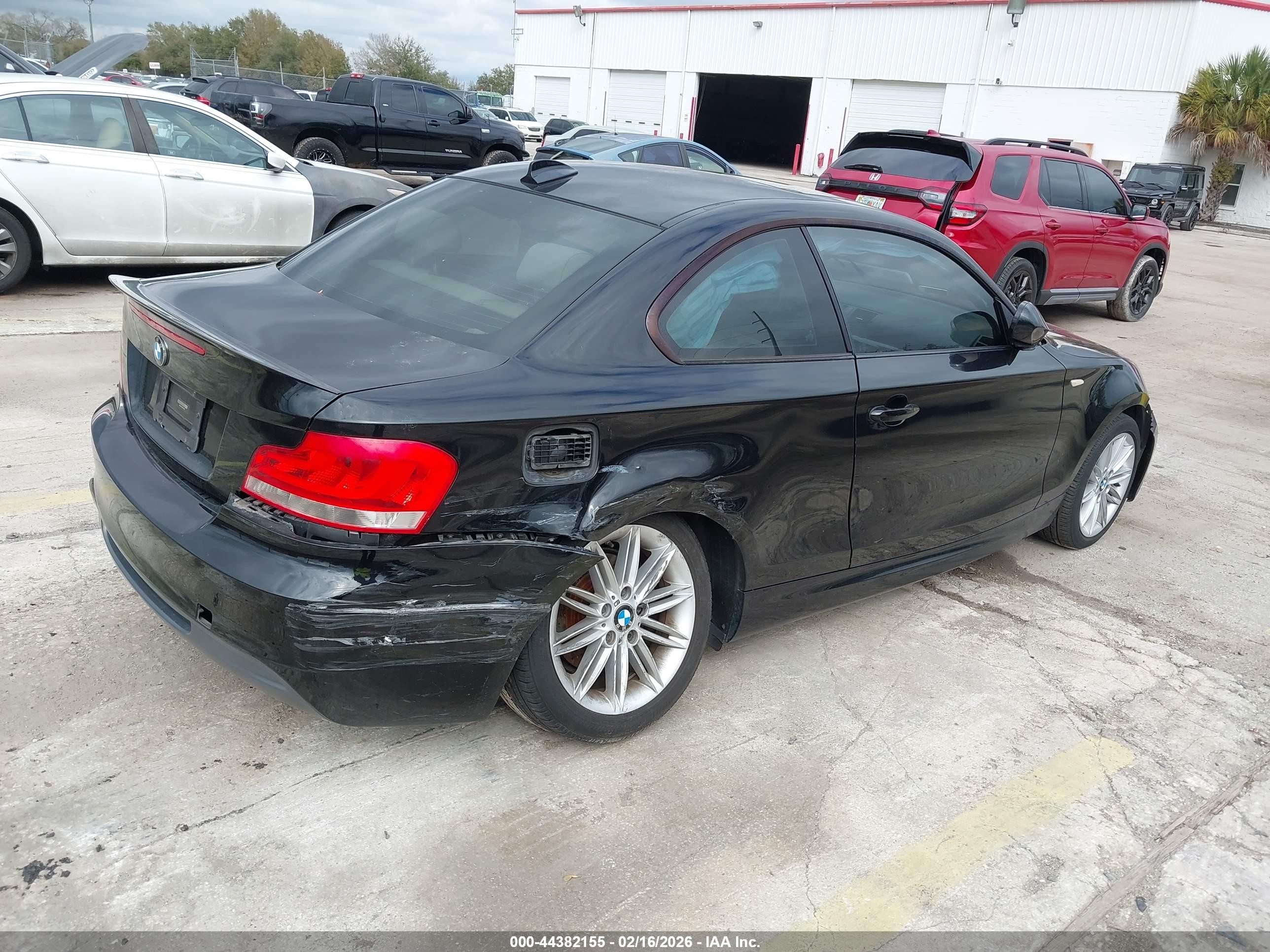2013 Bmw 128i   Black vin: WBAUP7C54DVP24549