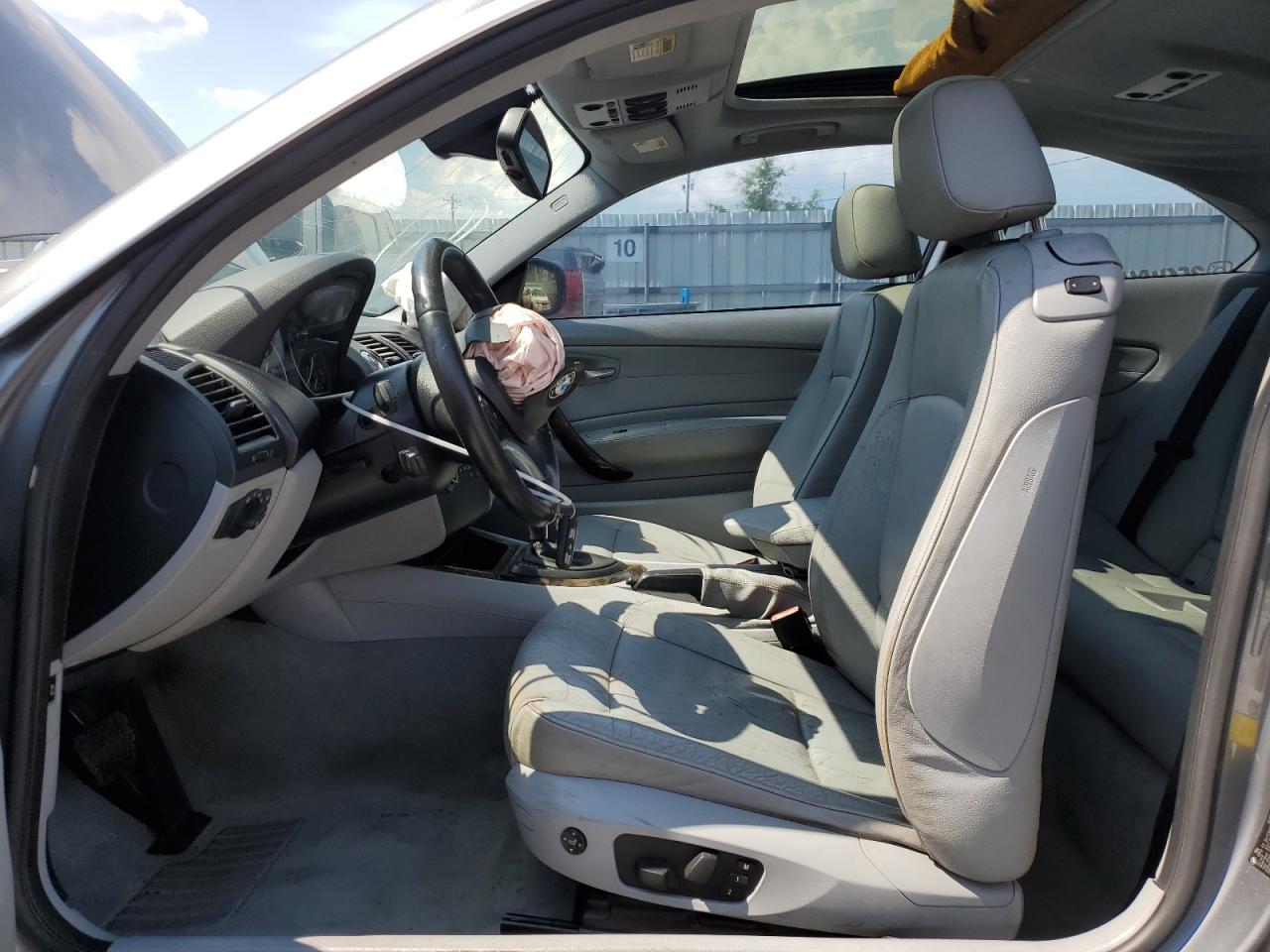 2010 Bmw 128 I Серебряный vin: WBAUP7C55AVK76754