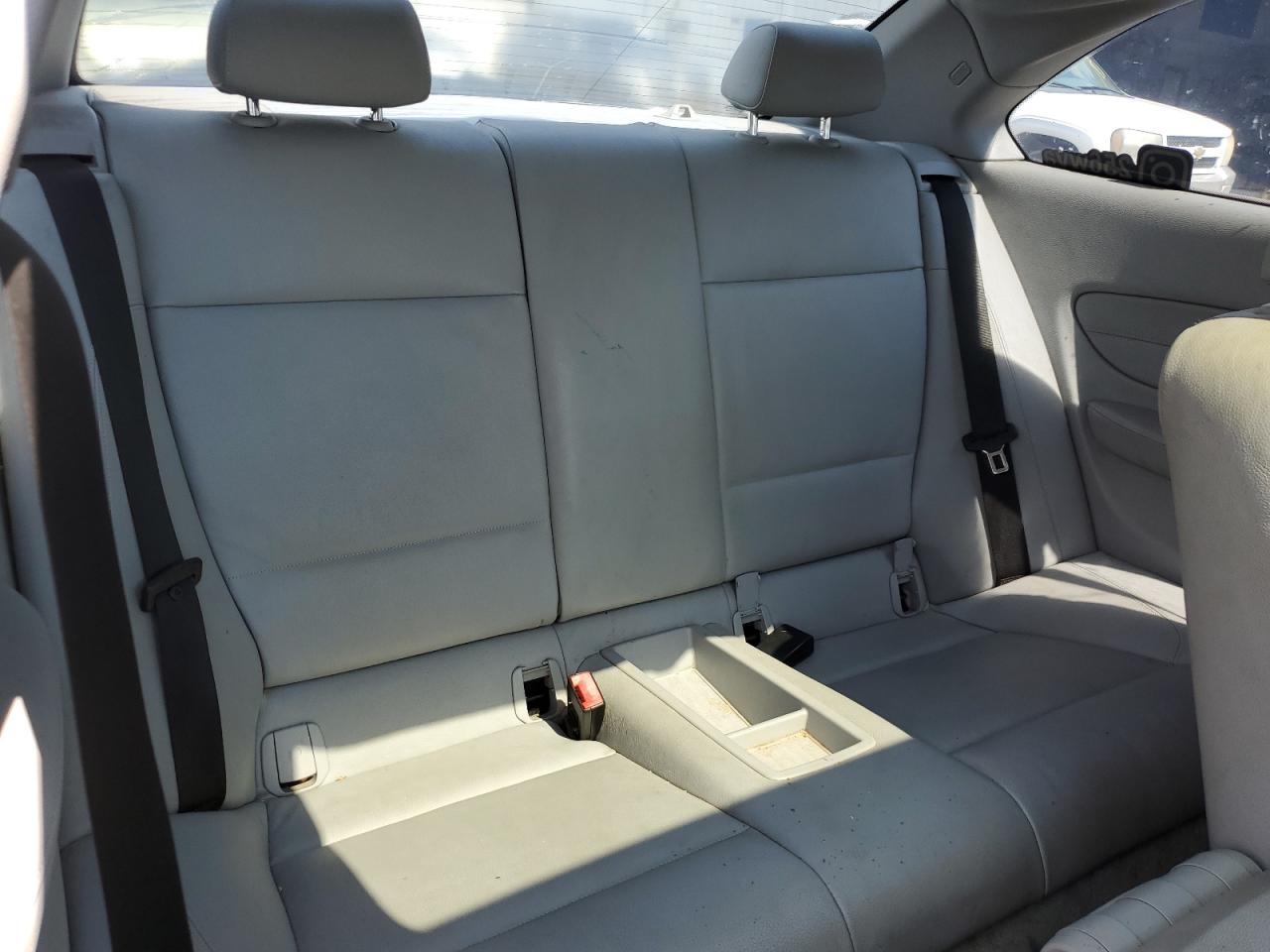 2010 Bmw 128 I Серебряный vin: WBAUP7C55AVK76754