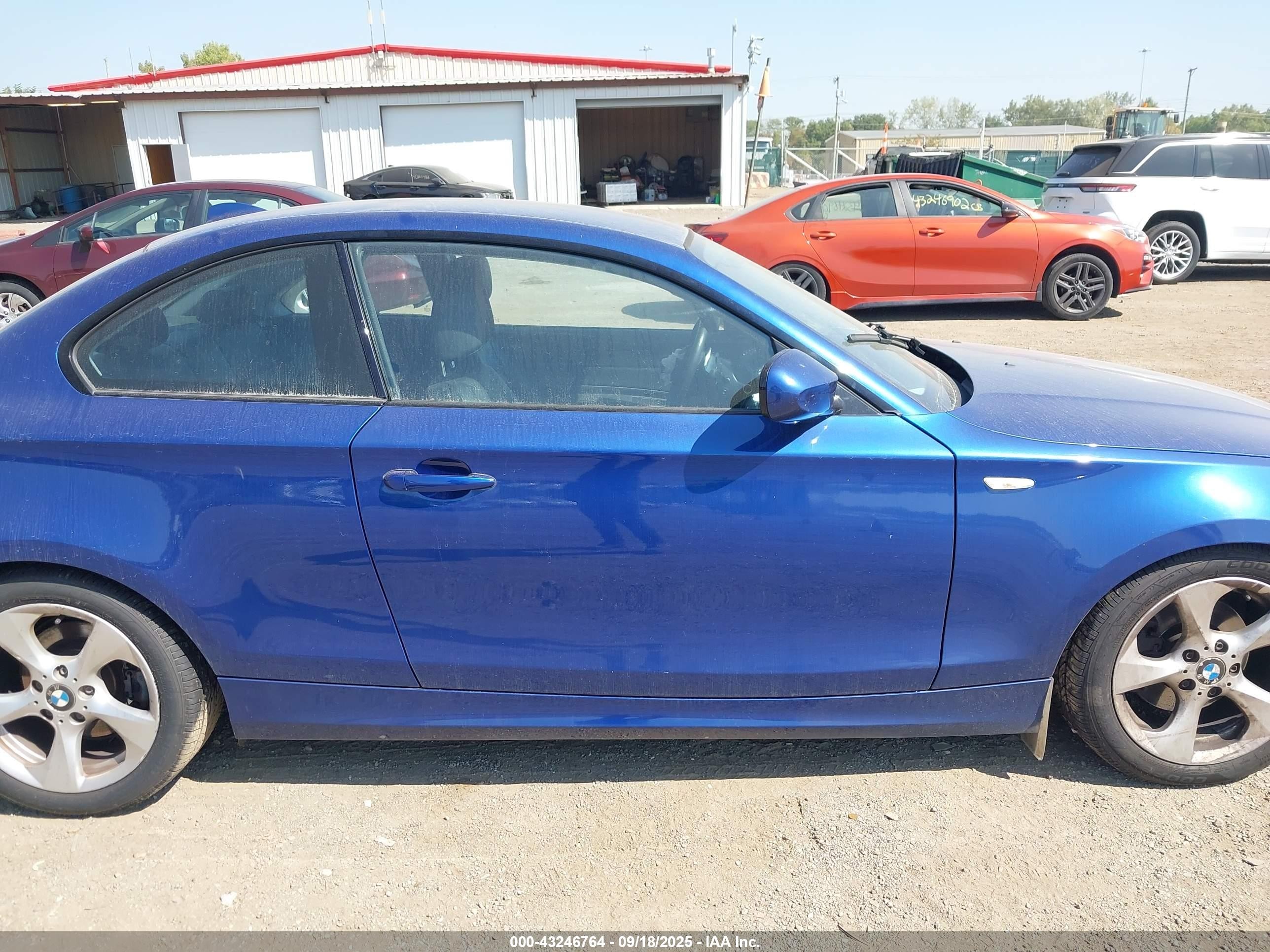 2012 Bmw 128i   Blue vin: WBAUP7C55CVP22579