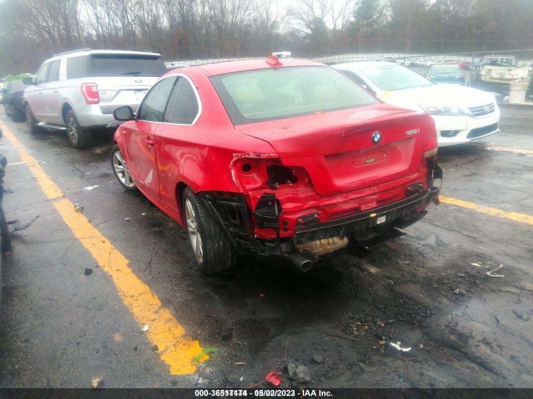 2012 Bmw 128i Red vin: WBAUP7C55CVP22680