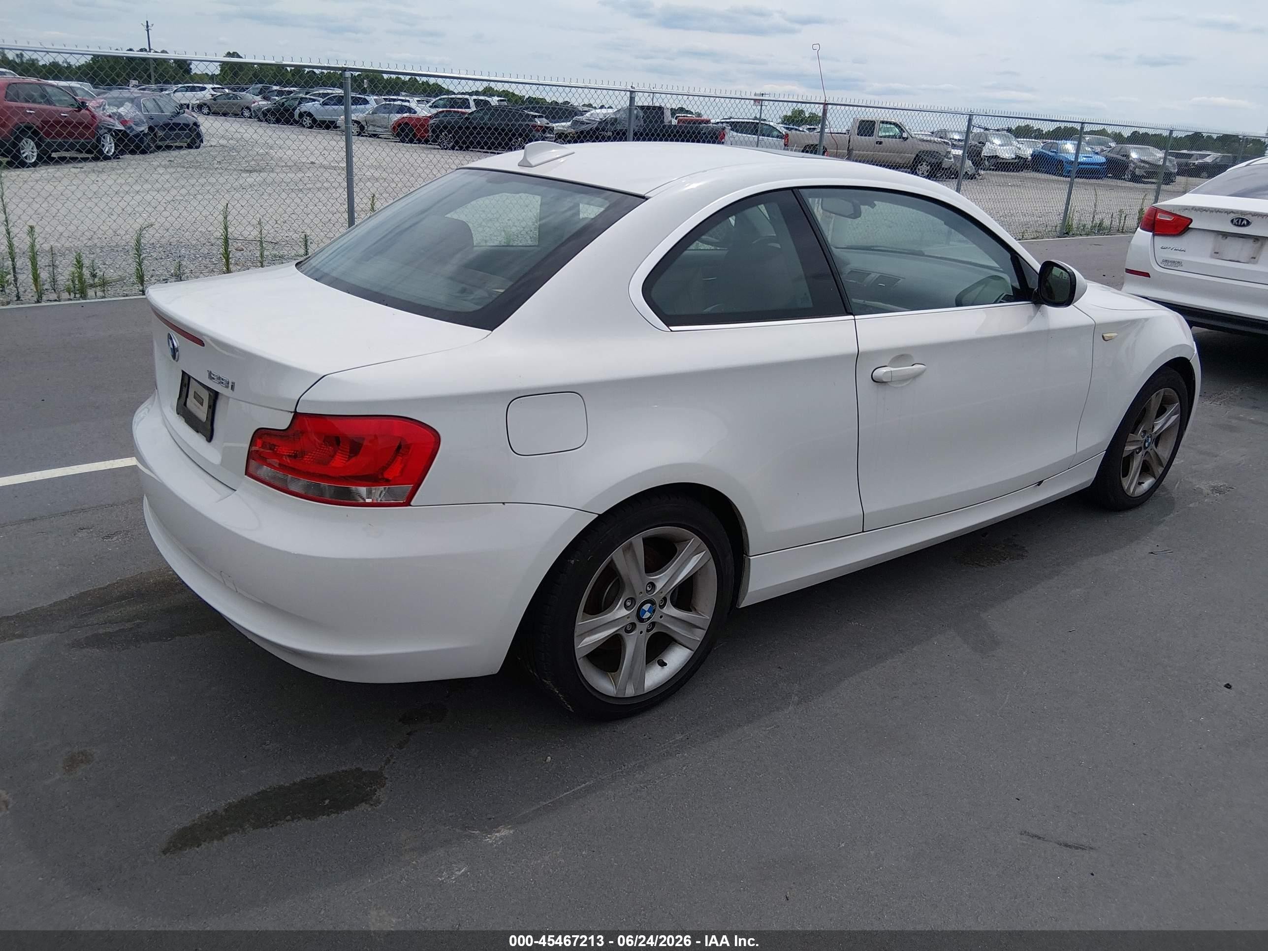 2012 Bmw 128i White vin: WBAUP7C55CVP22968