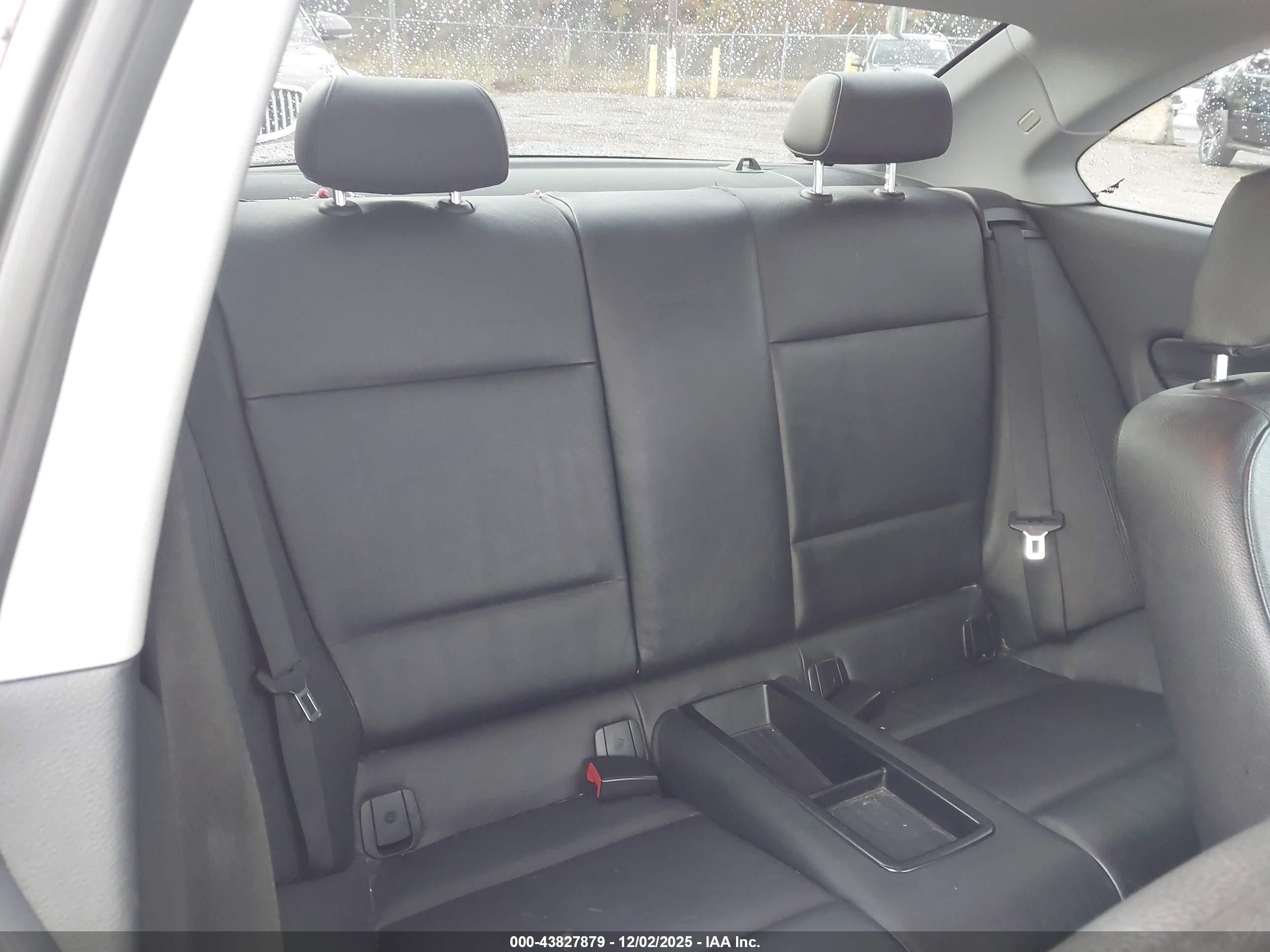 2012 Bmw 128i   Red vin: WBAUP7C55CVP23344