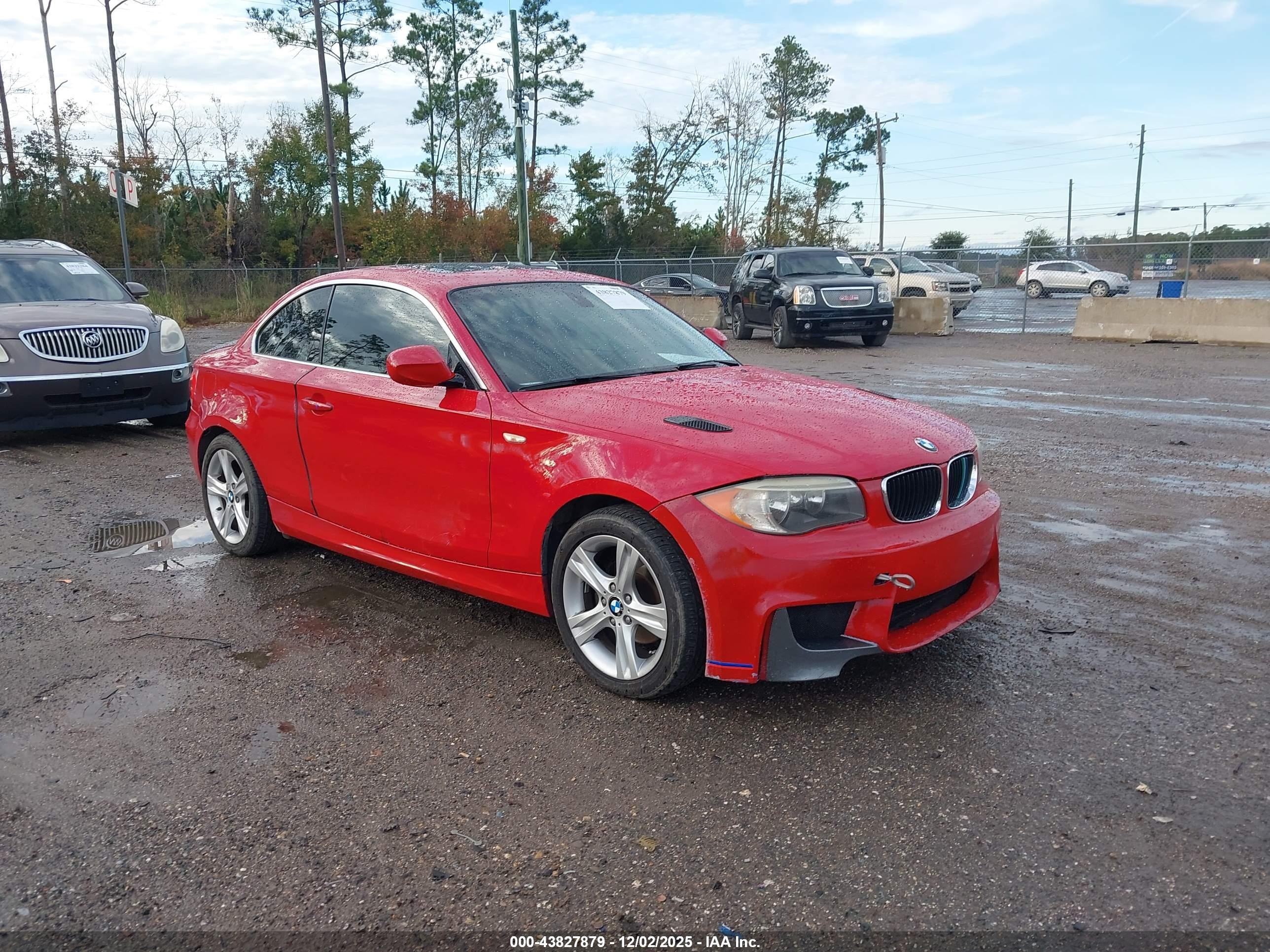2012 Bmw 128i   Red vin: WBAUP7C55CVP23344