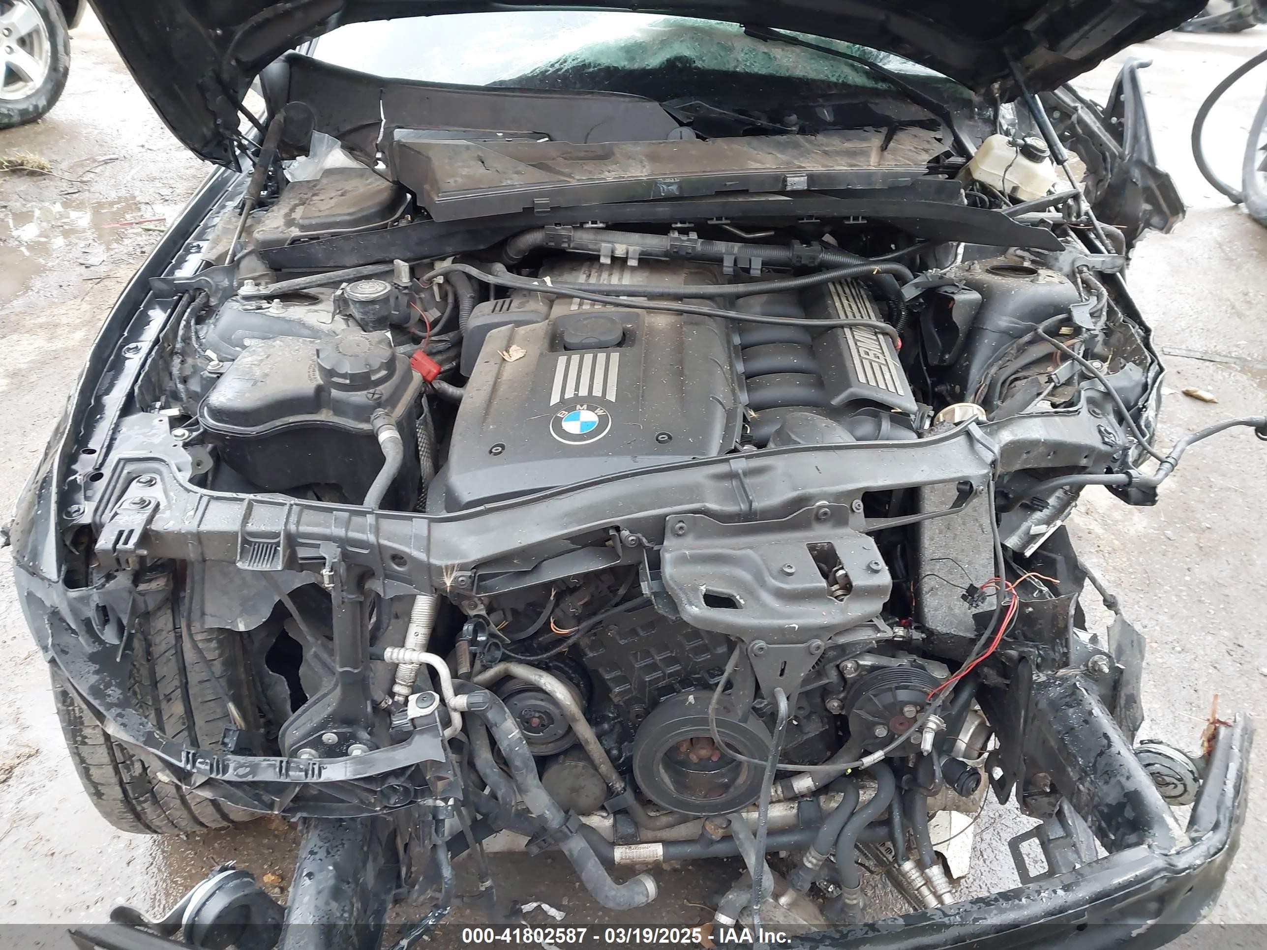 2010 Bmw 128i   Black vin: WBAUP7C56AVK77377