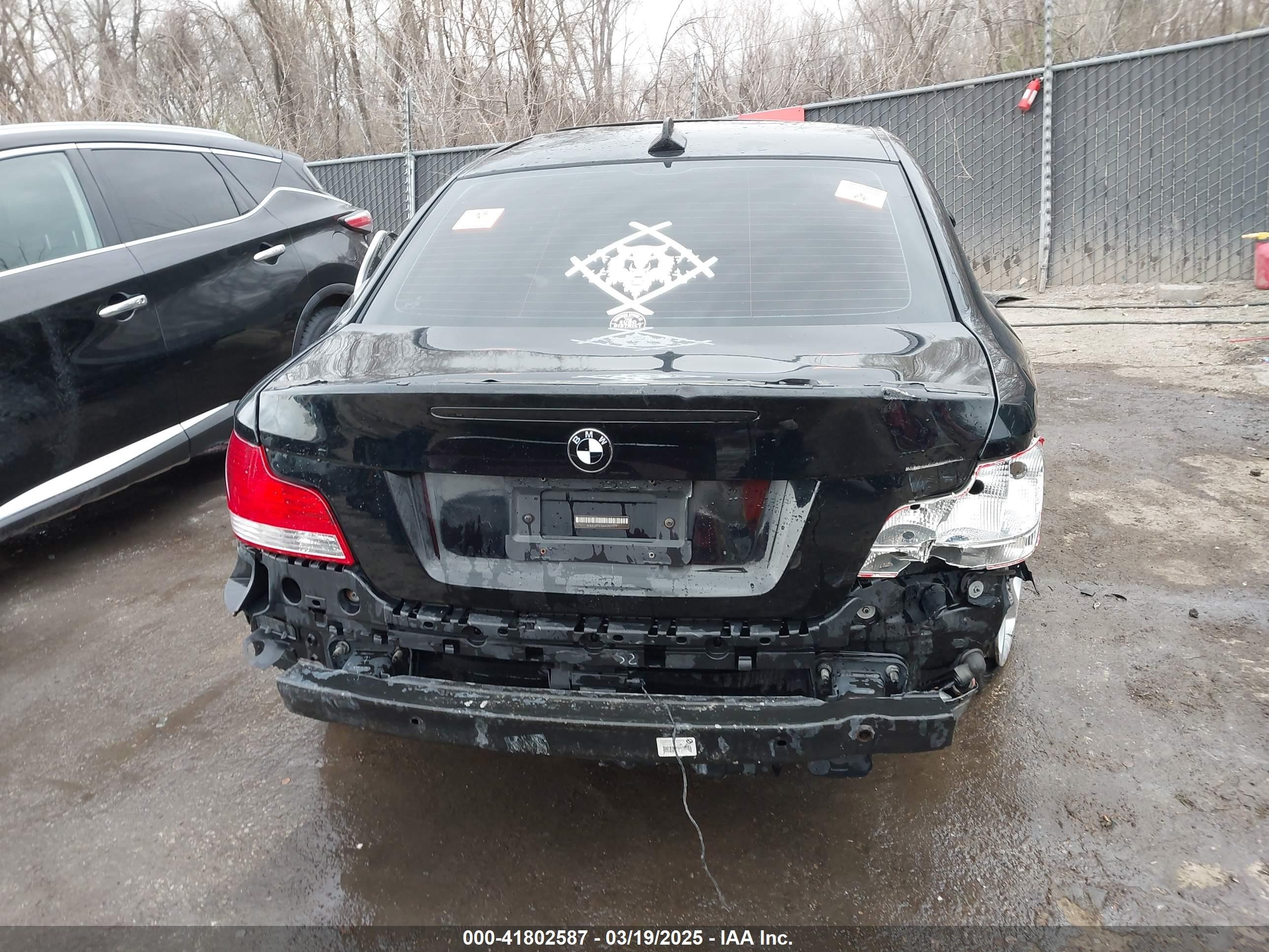 2010 Bmw 128i   Black vin: WBAUP7C56AVK77377