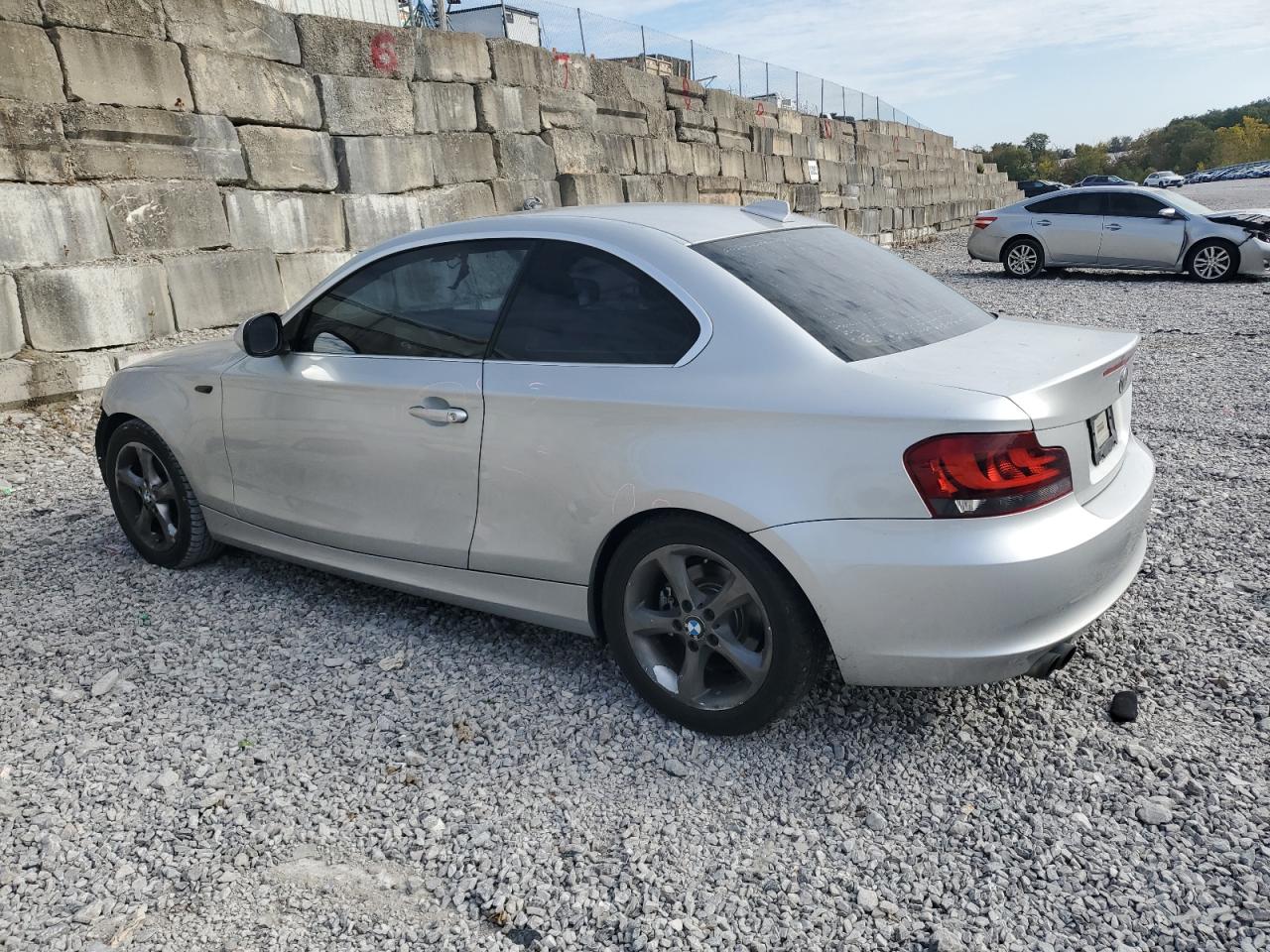 2011 Bmw 128 I Silver vin: WBAUP7C56BVP21729