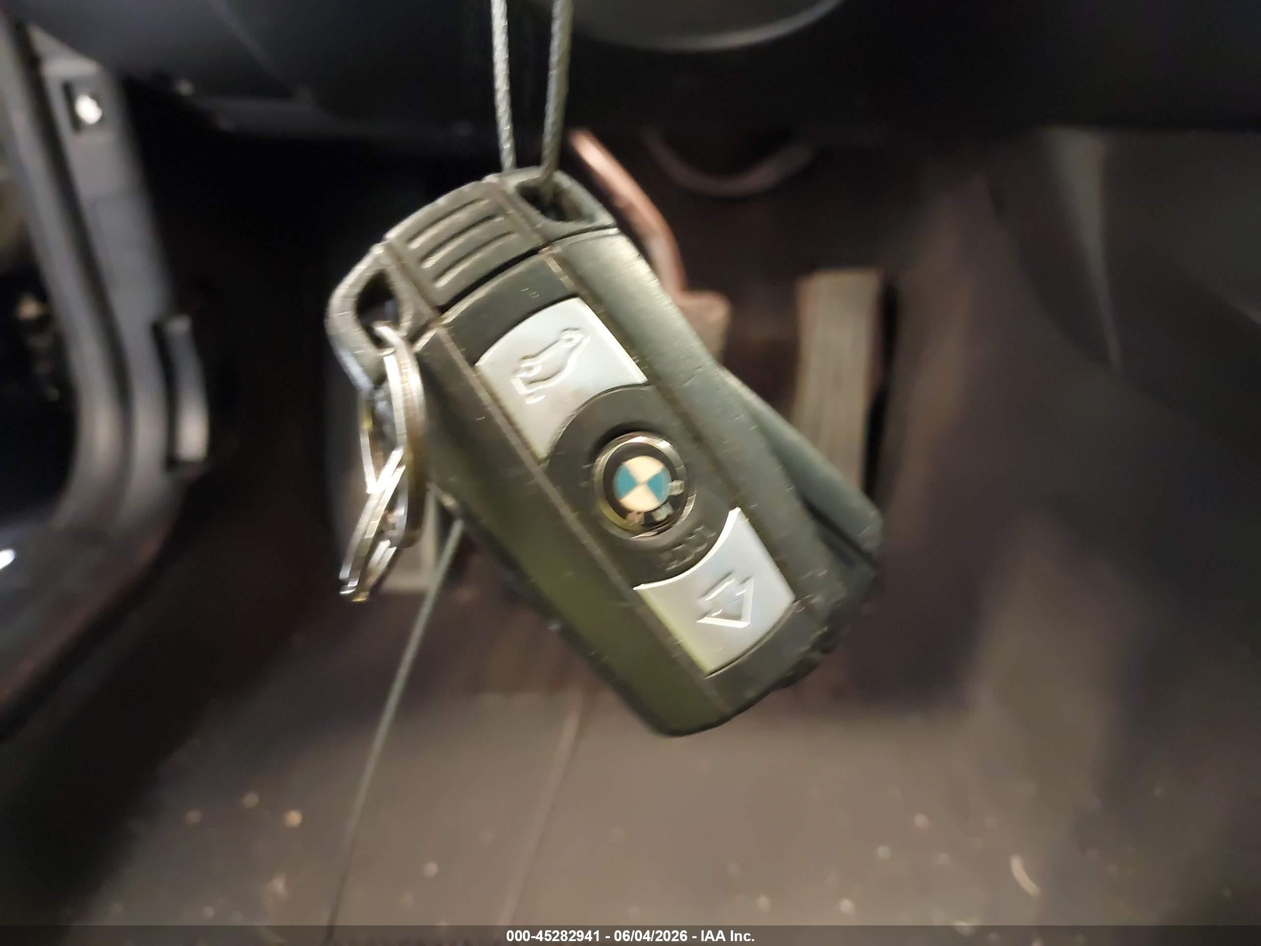 2012 Bmw 128i   Черный vin: WBAUP7C56CVP22736