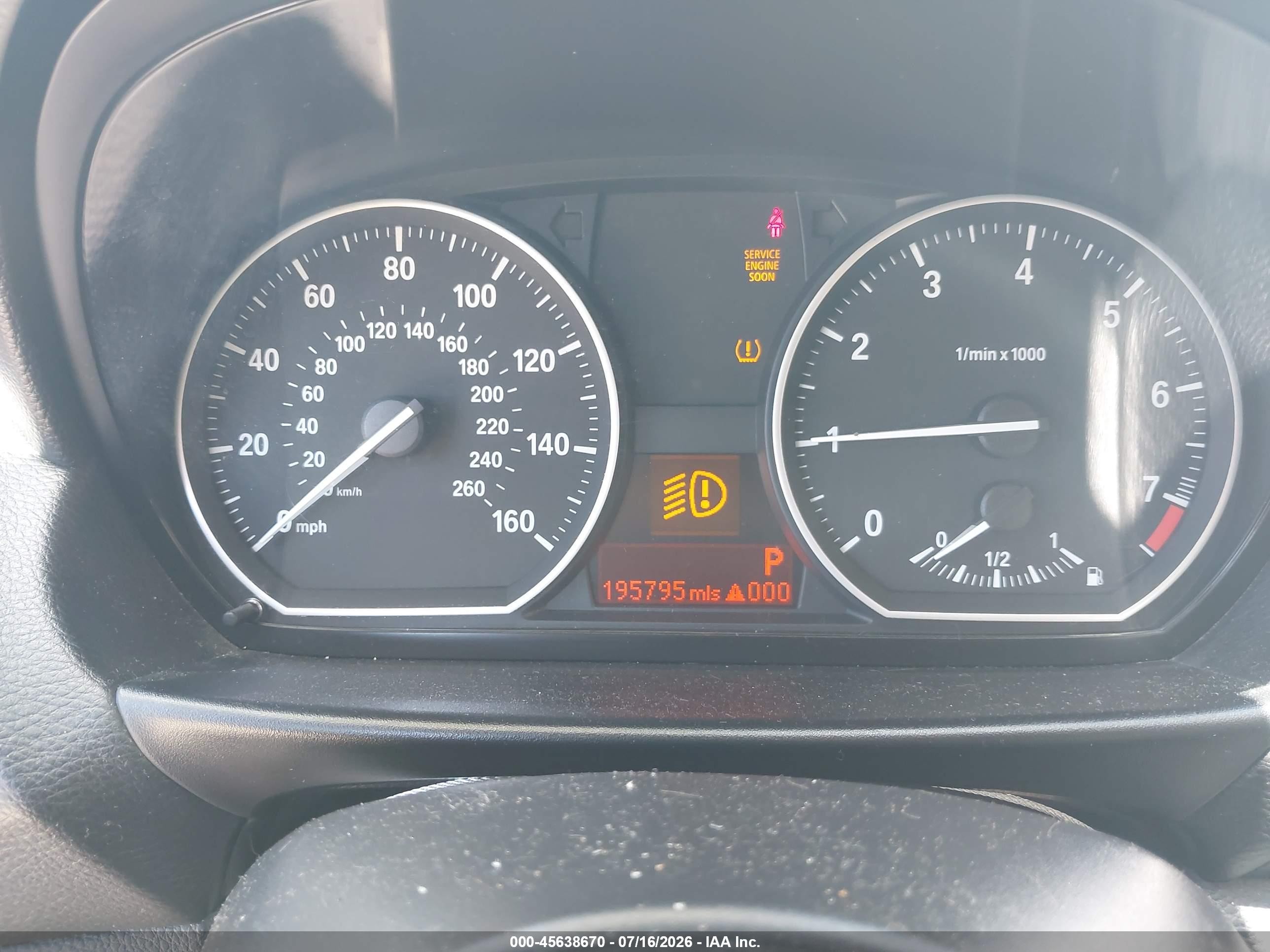 2013 Bmw 128i   White vin: WBAUP7C56DVP24682