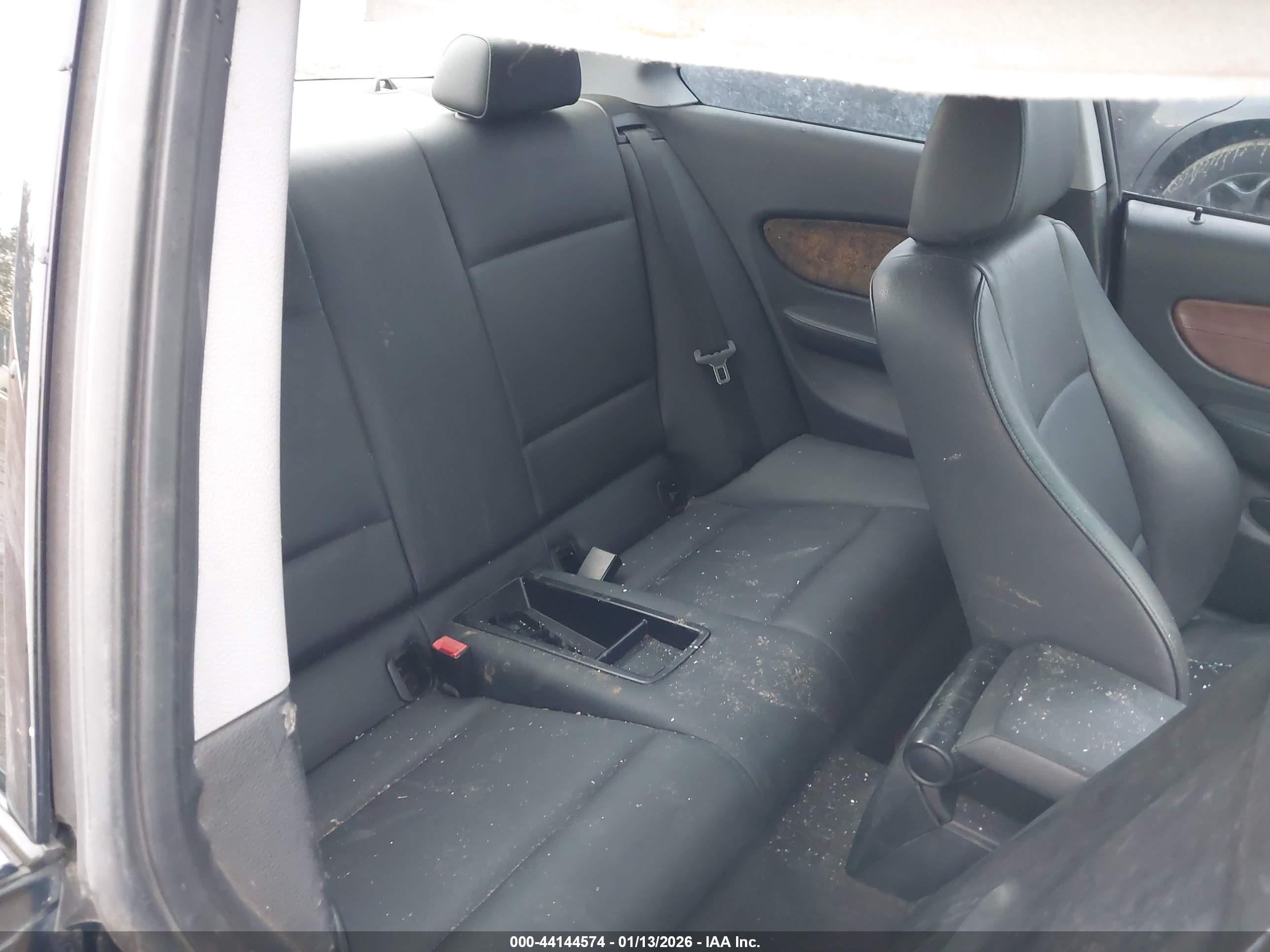 2010 Bmw 128i   Black vin: WBAUP7C57AVK77386