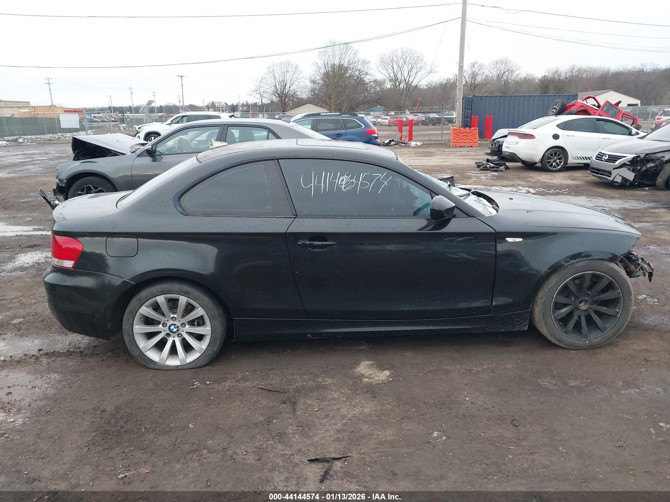 2010 Bmw 128i   Black vin: WBAUP7C57AVK77386