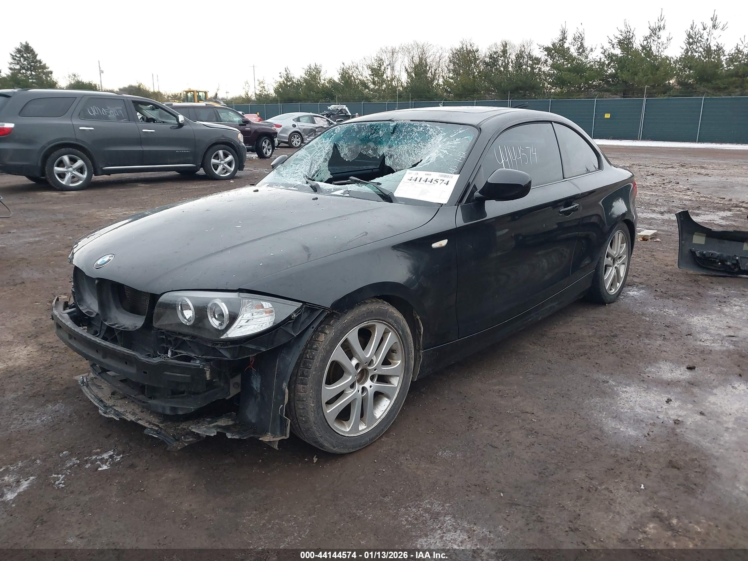 2010 Bmw 128i   Black vin: WBAUP7C57AVK77386