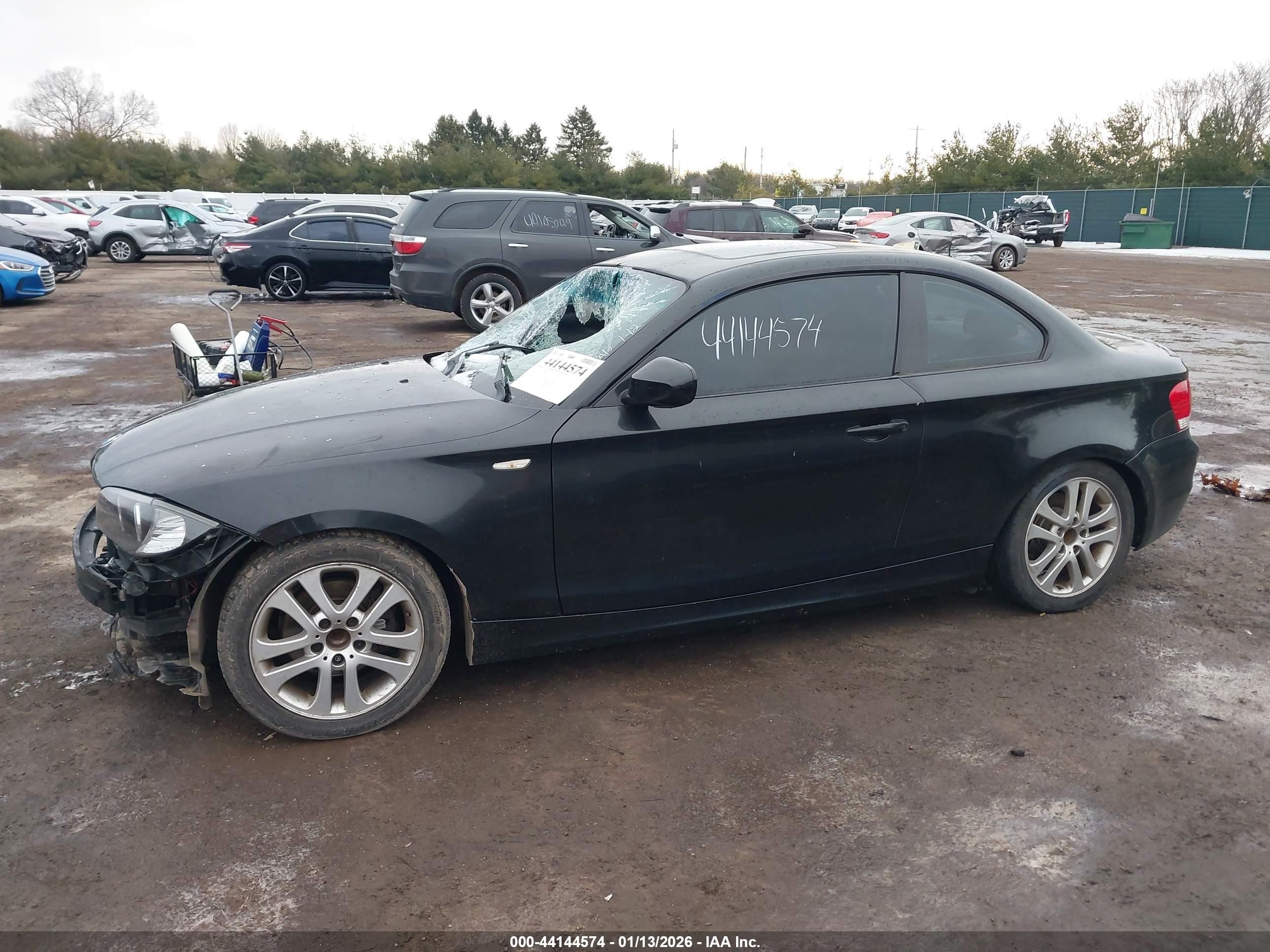 2010 Bmw 128i   Black vin: WBAUP7C57AVK77386