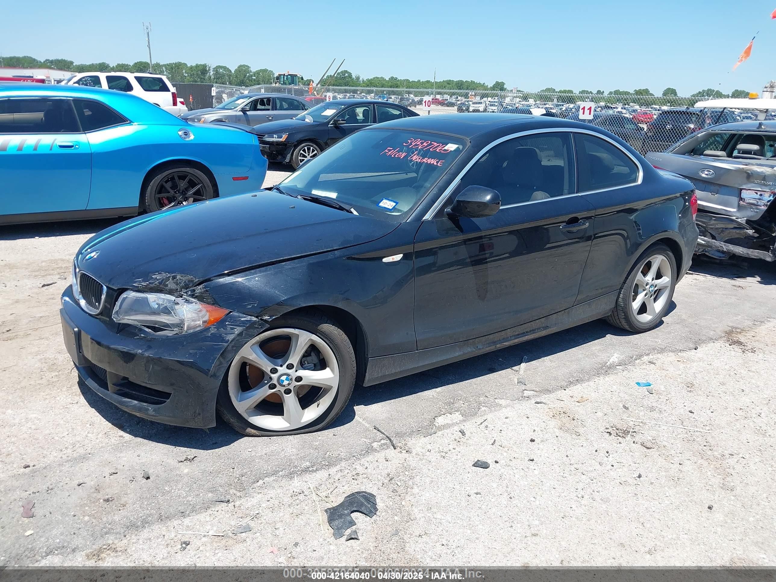 2010 Bmw 128i   Black vin: WBAUP7C58AVK77493
