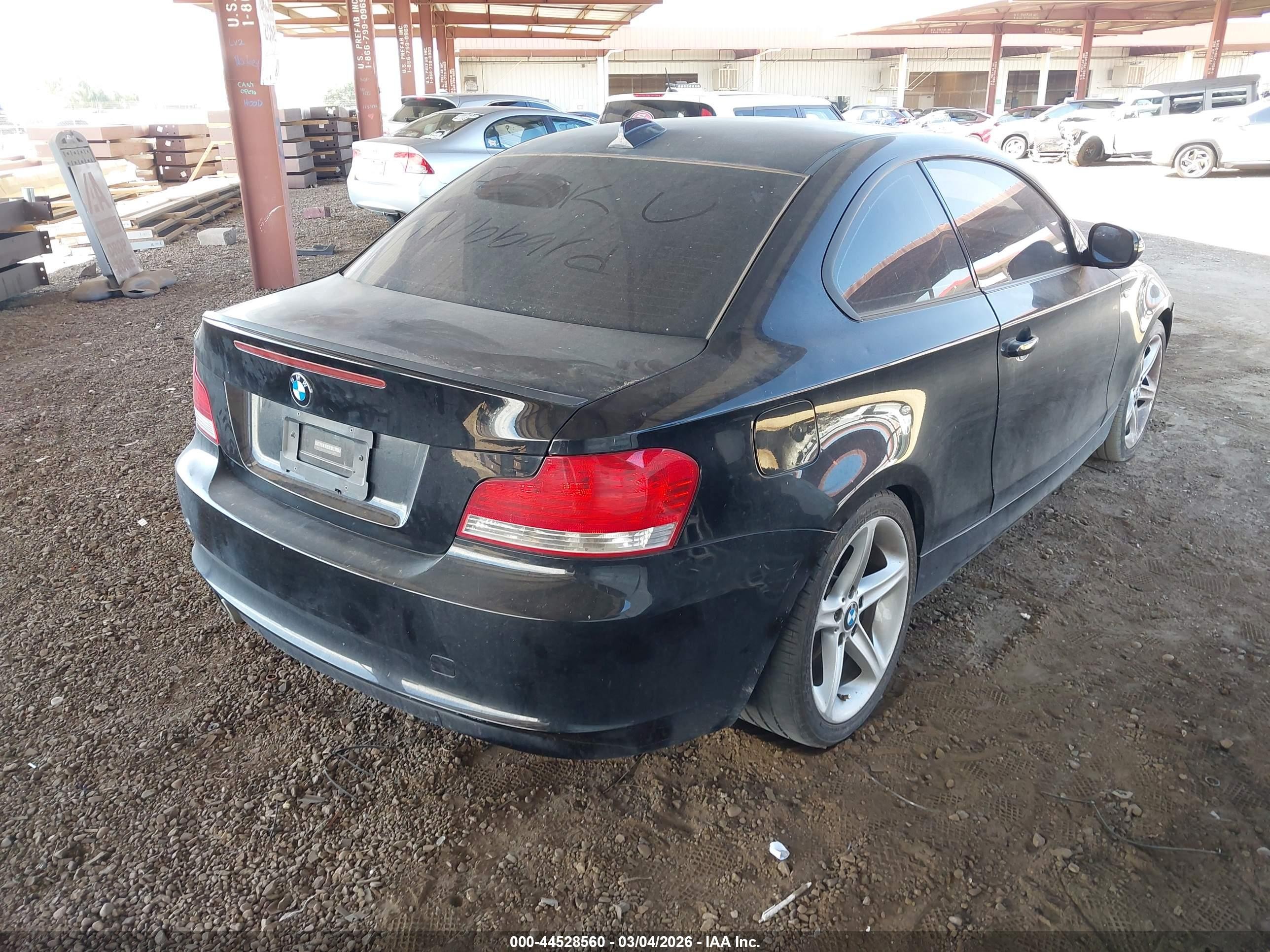 2011 Bmw 128i   Black vin: WBAUP7C58BVK79312