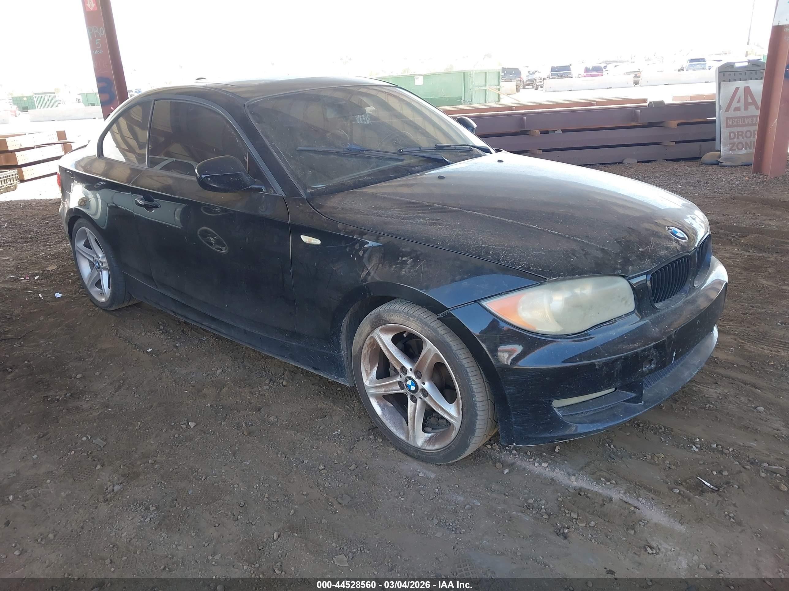 2011 Bmw 128i   Black vin: WBAUP7C58BVK79312