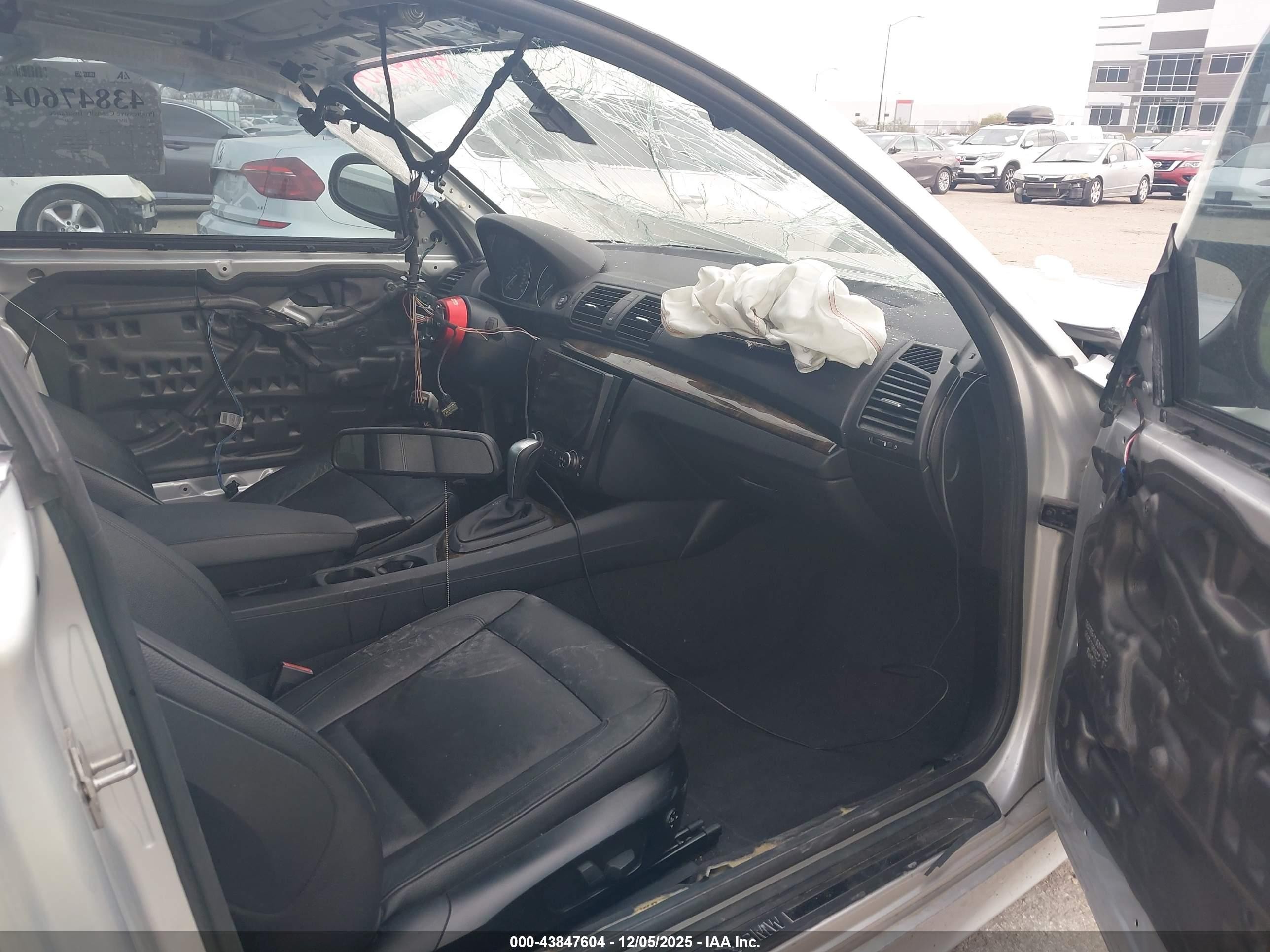 2012 Bmw 128i   Silver vin: WBAUP7C58CVP22639