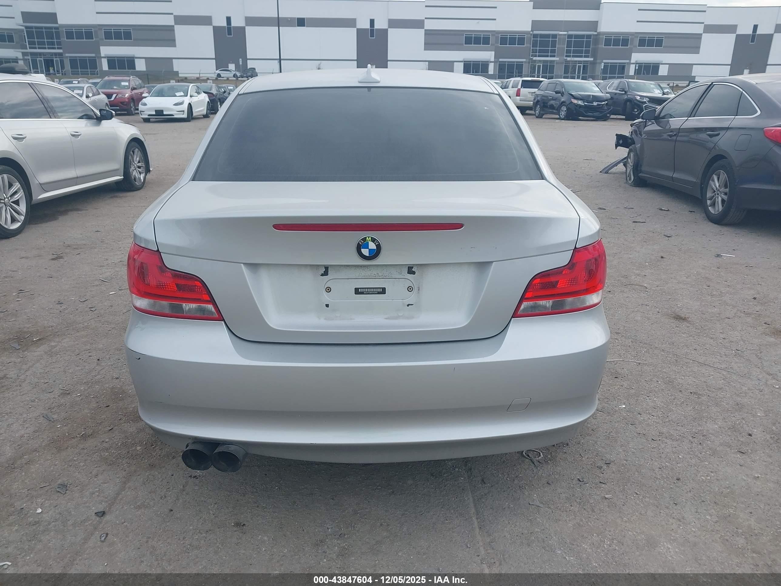 2012 Bmw 128i   Silver vin: WBAUP7C58CVP22639