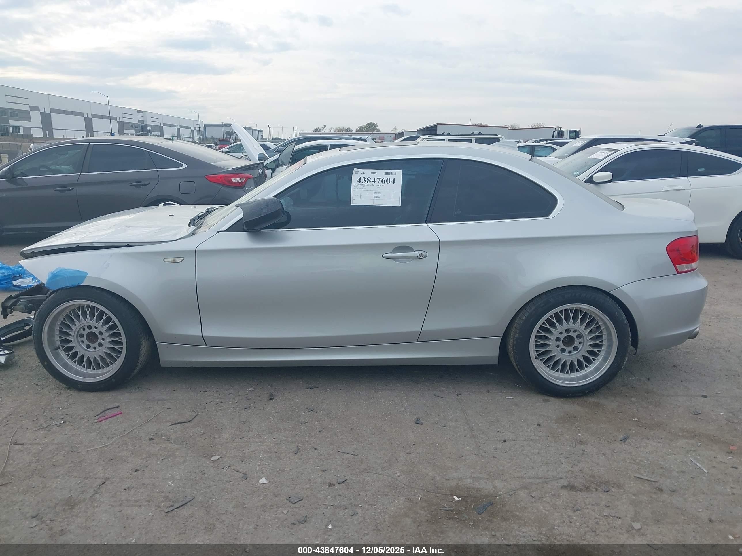 2012 Bmw 128i   Silver vin: WBAUP7C58CVP22639