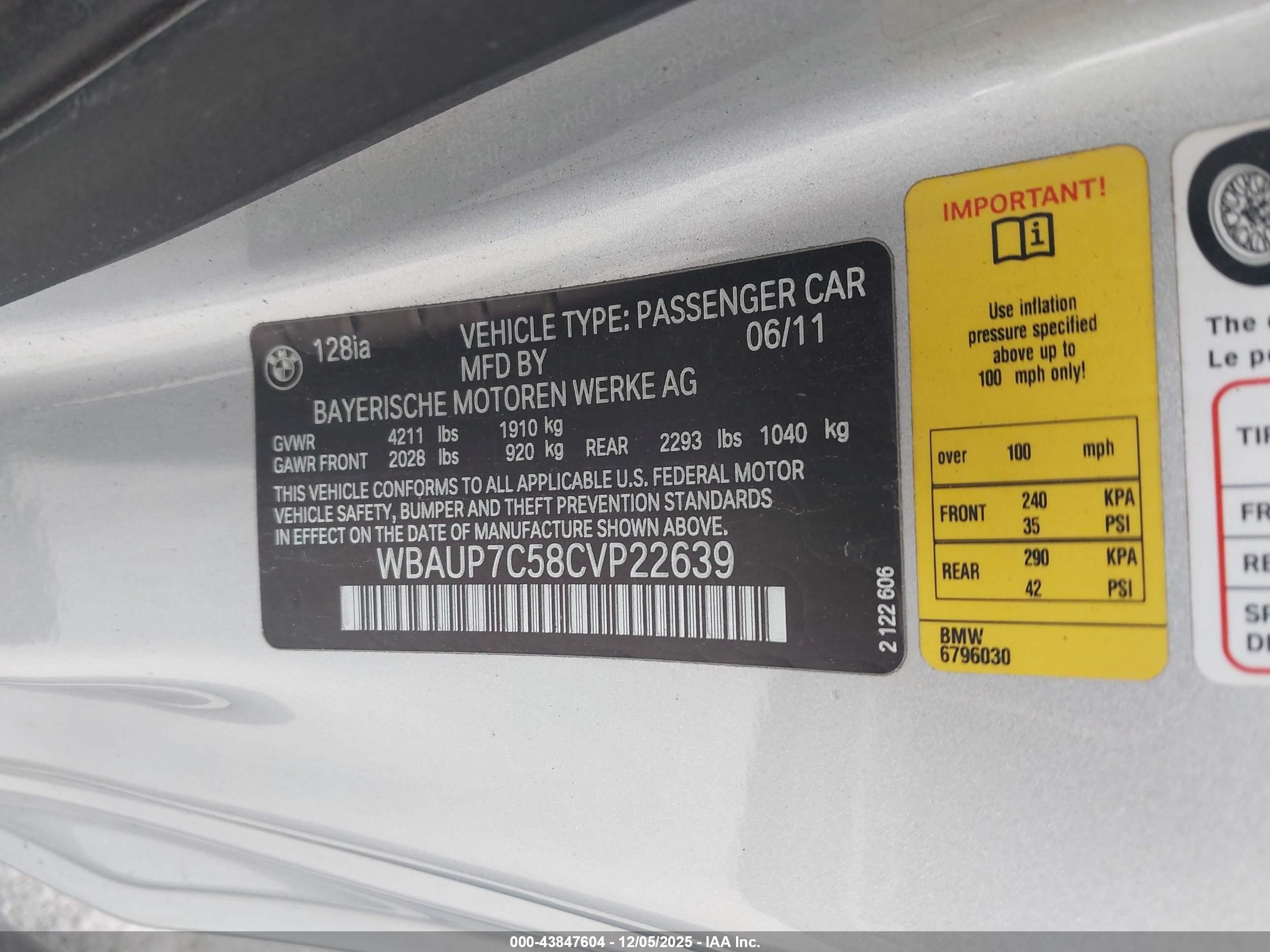 2012 Bmw 128i   Silver vin: WBAUP7C58CVP22639