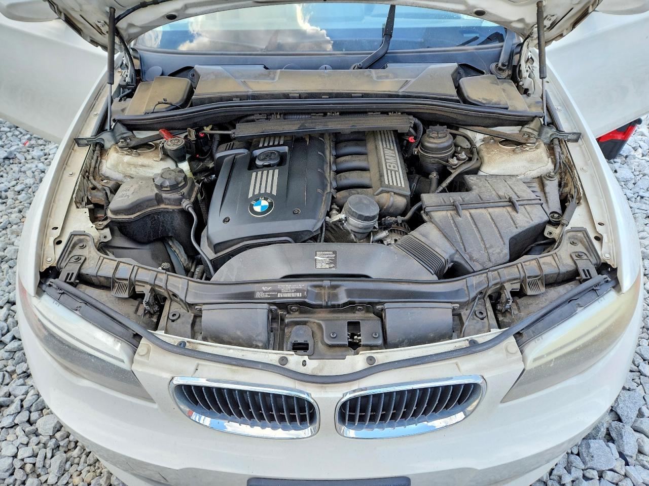 2012 Bmw 128 I White vin: WBAUP7C58CVP24097