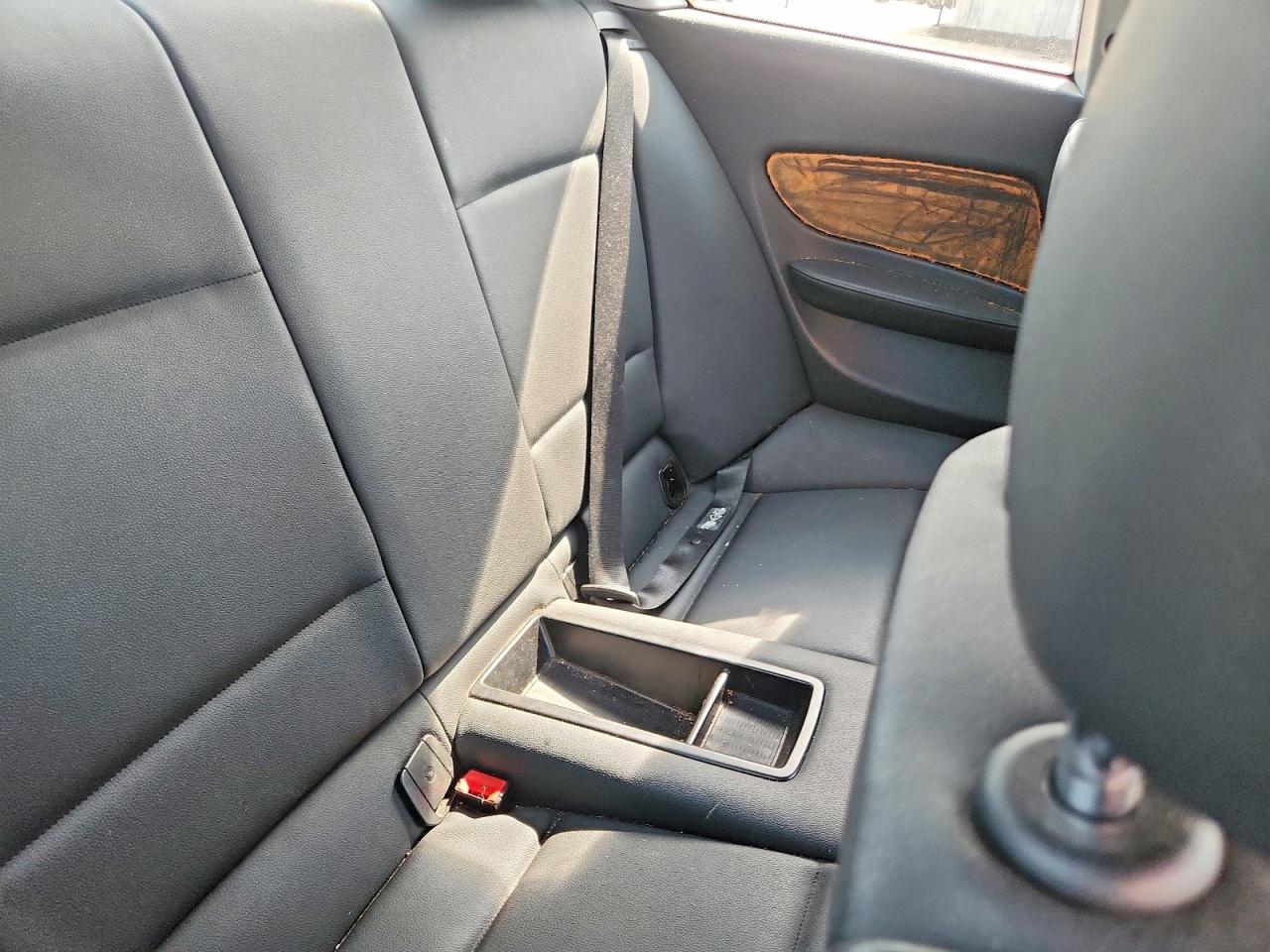 2010 Bmw 128 I Red vin: WBAUP7C5XAVK77088