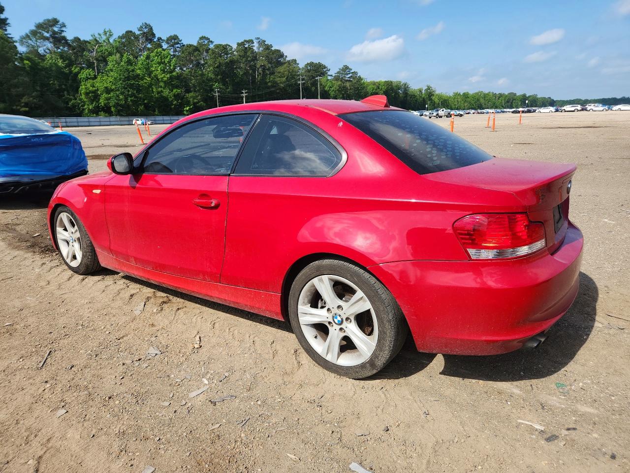 2010 Bmw 128 I Red vin: WBAUP7C5XAVK77088