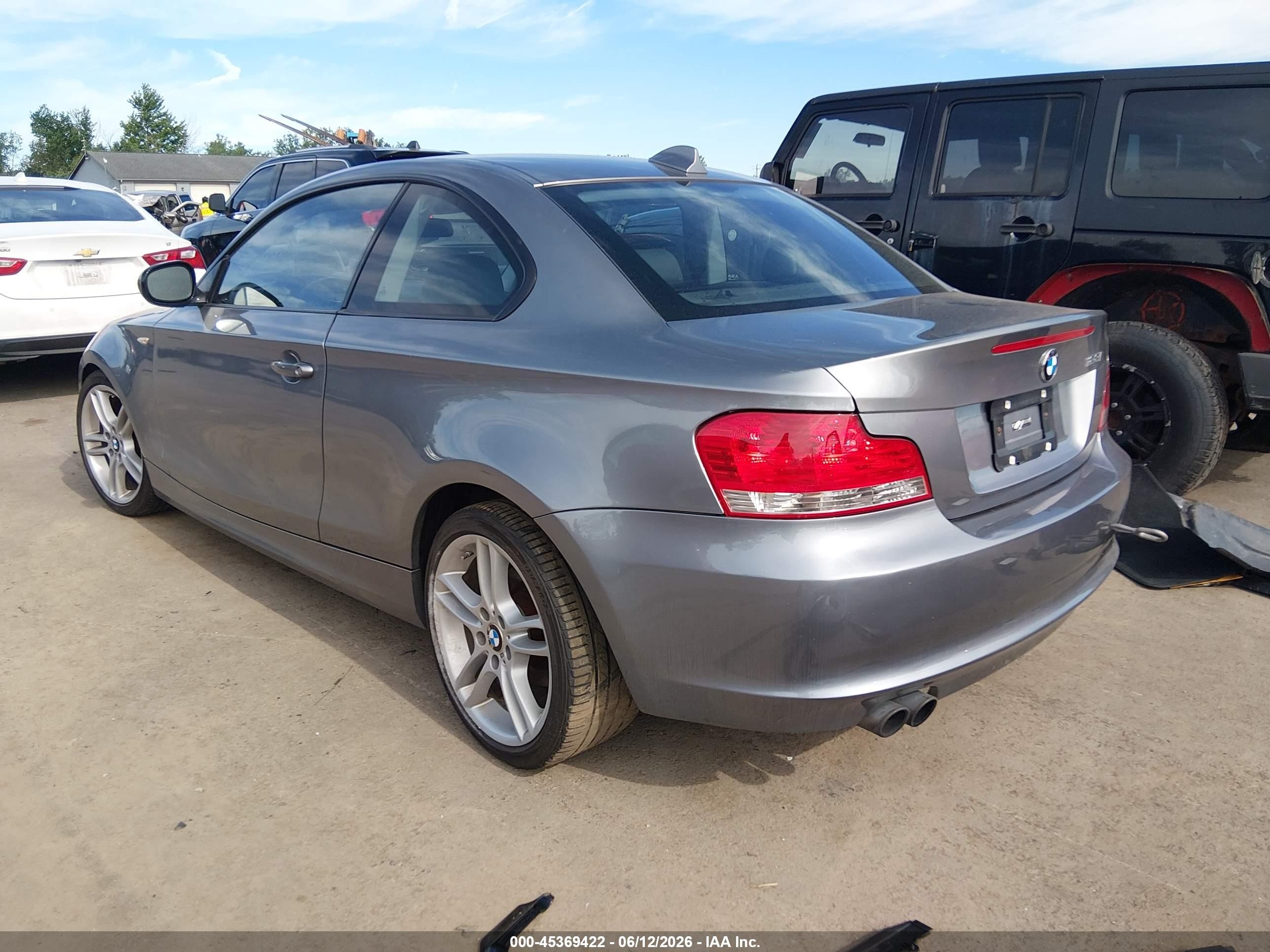 2011 Bmw 128i   Gray vin: WBAUP7C5XBVP21152