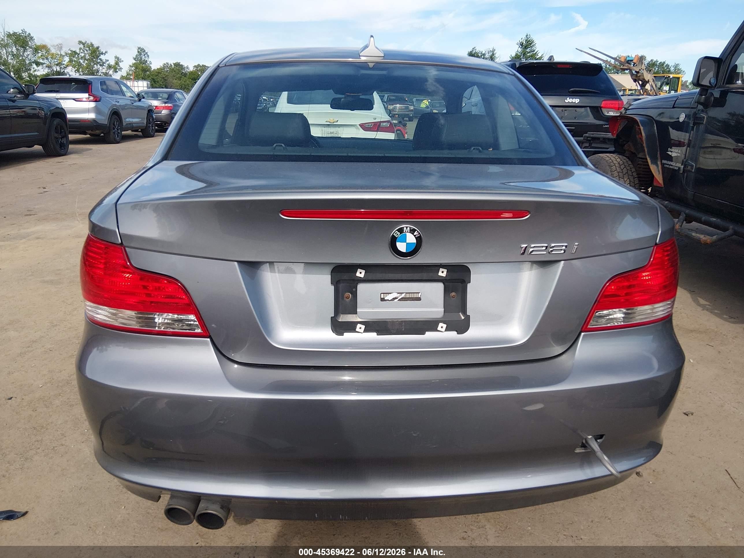 2011 Bmw 128i   Gray vin: WBAUP7C5XBVP21152