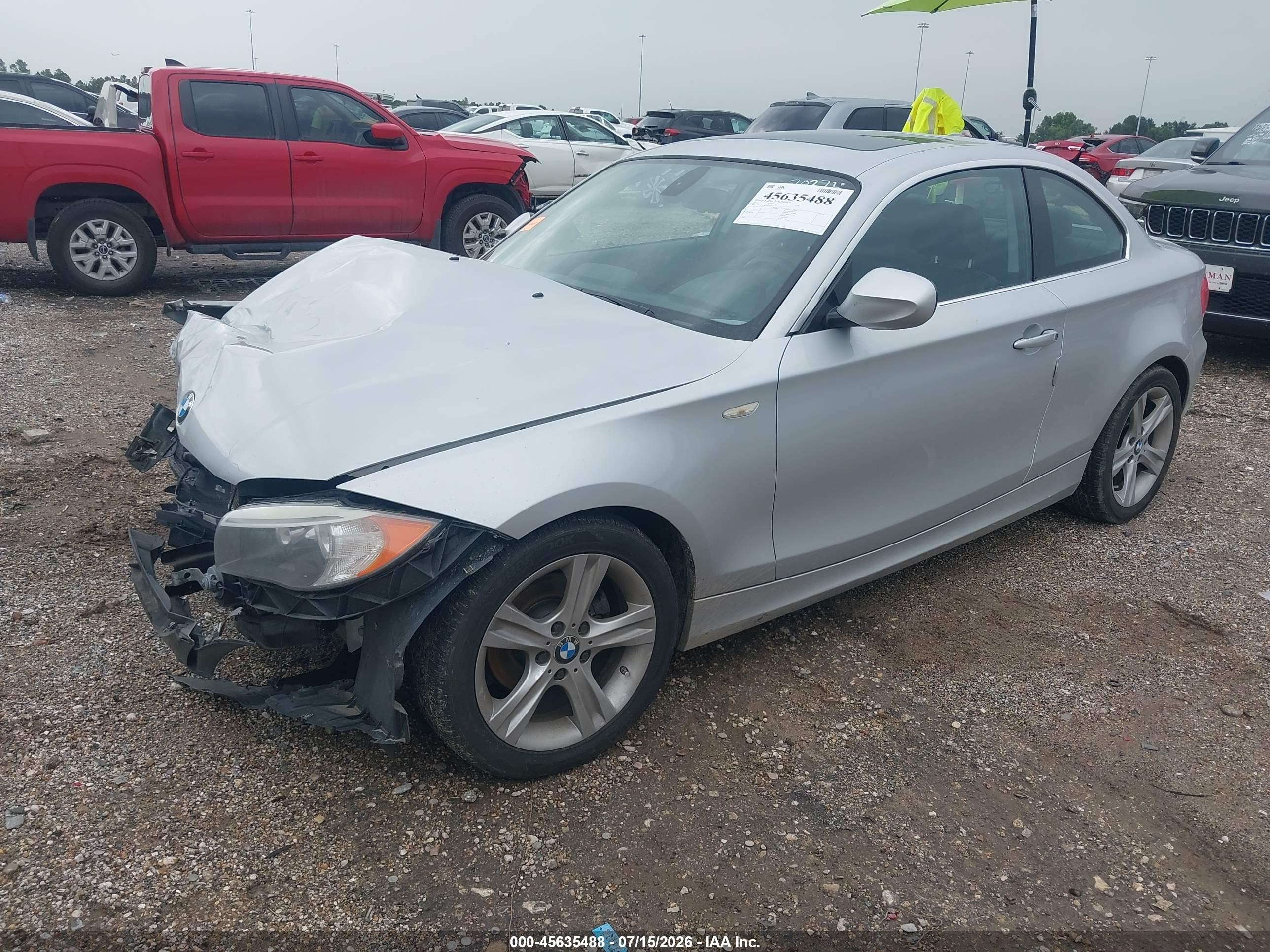 2013 Bmw 128i   Silver vin: WBAUP7C5XDVP24376