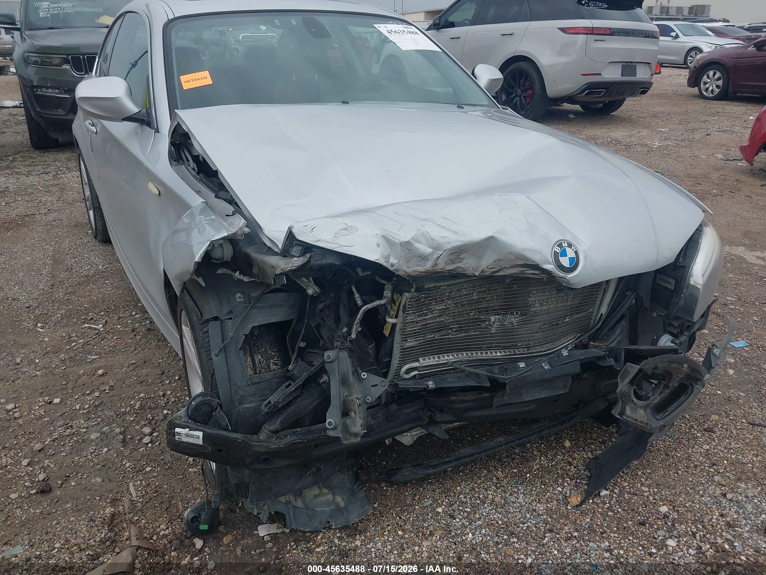 2013 Bmw 128i   Silver vin: WBAUP7C5XDVP24376