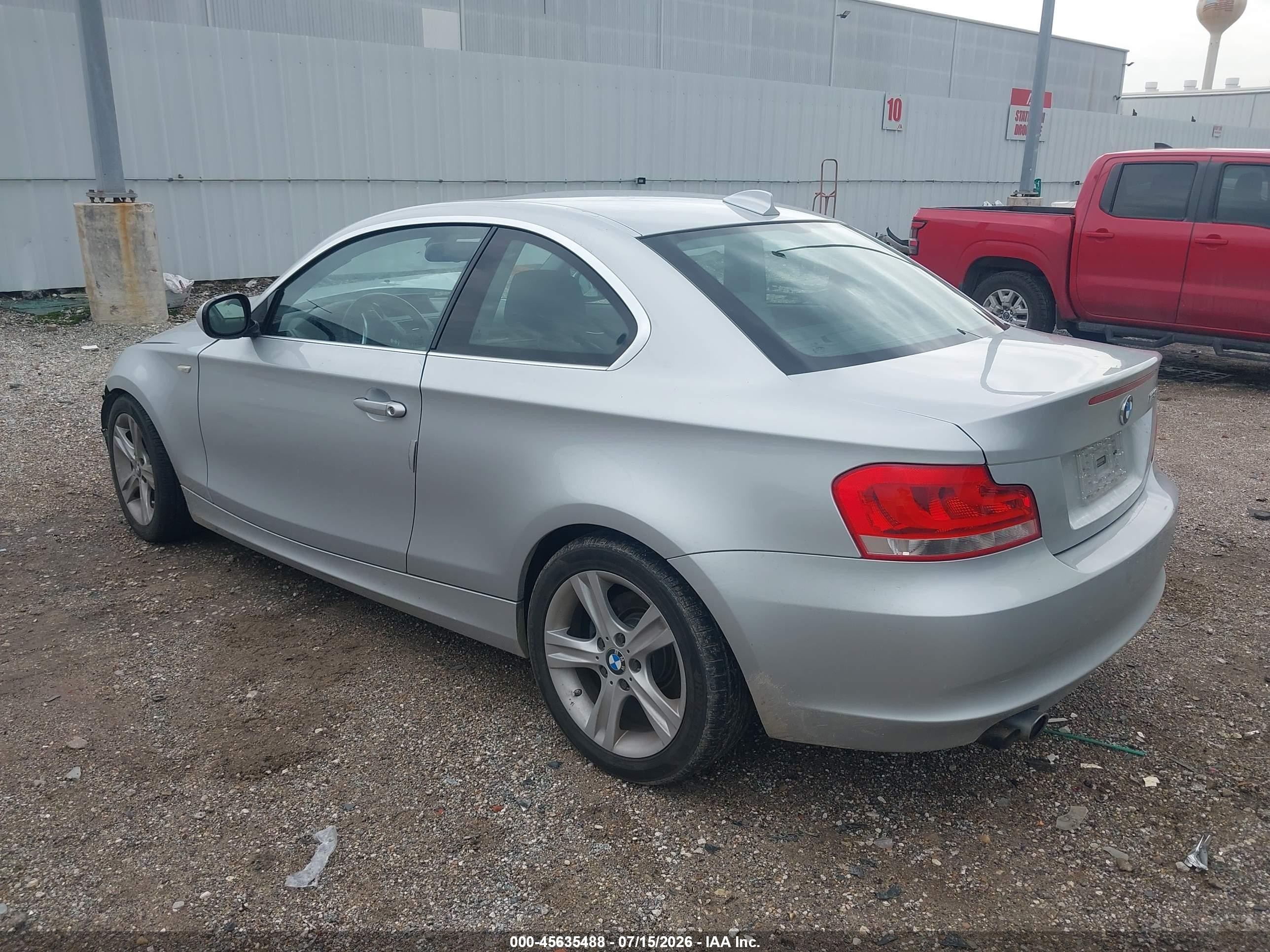 2013 Bmw 128i   Silver vin: WBAUP7C5XDVP24376