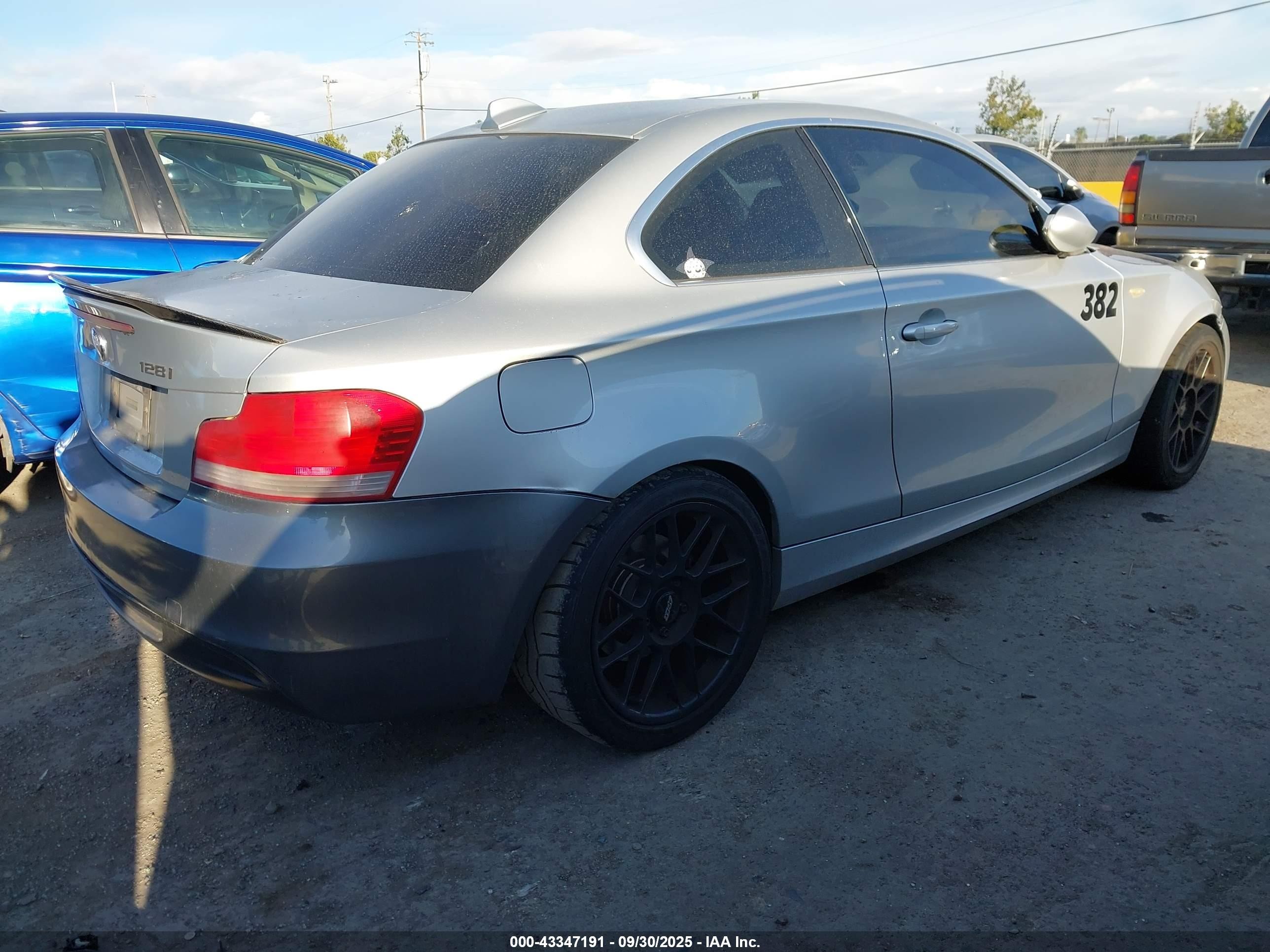 2008 Bmw 128i   Silver vin: WBAUP93518VF45731