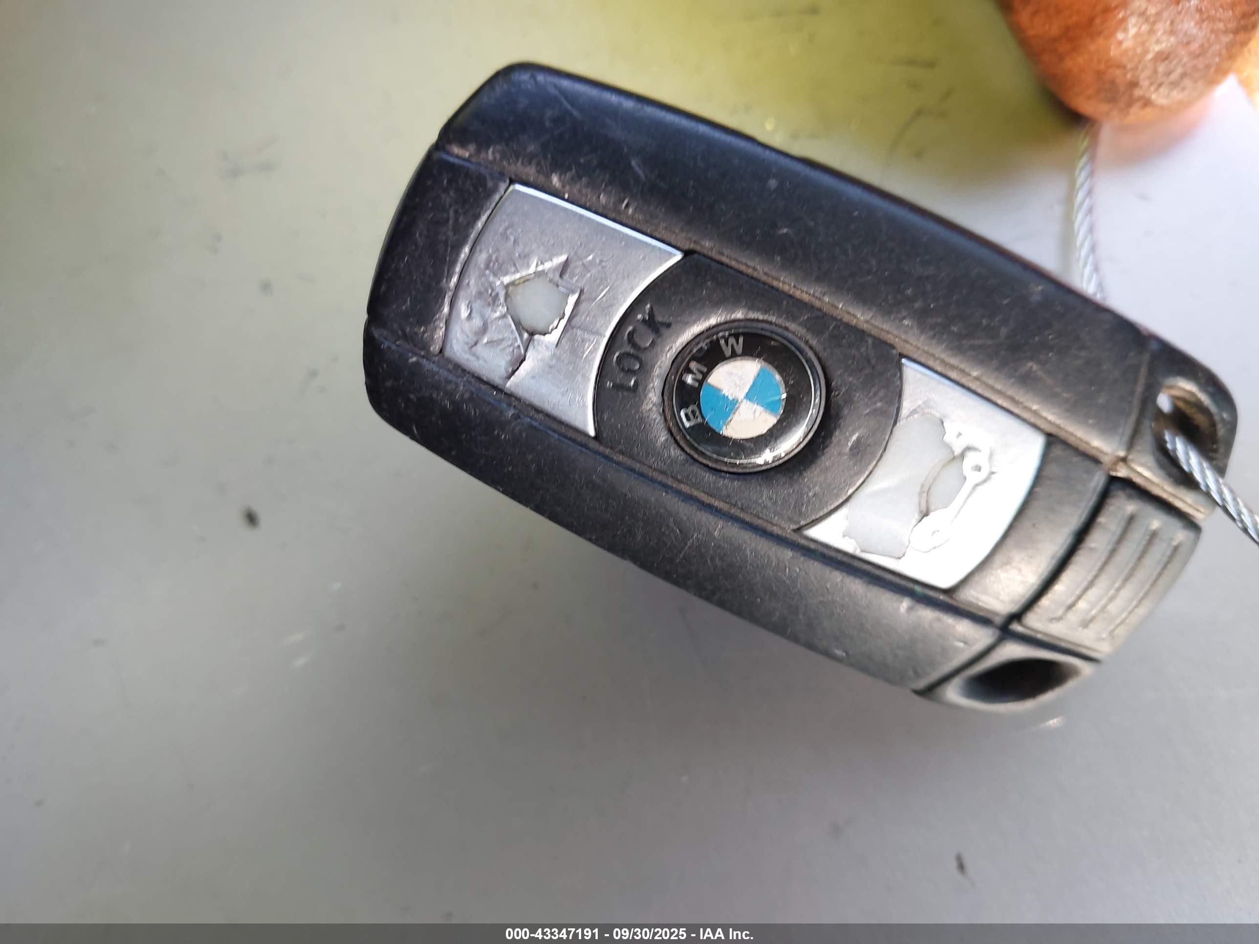 2008 Bmw 128i   Silver vin: WBAUP93518VF45731